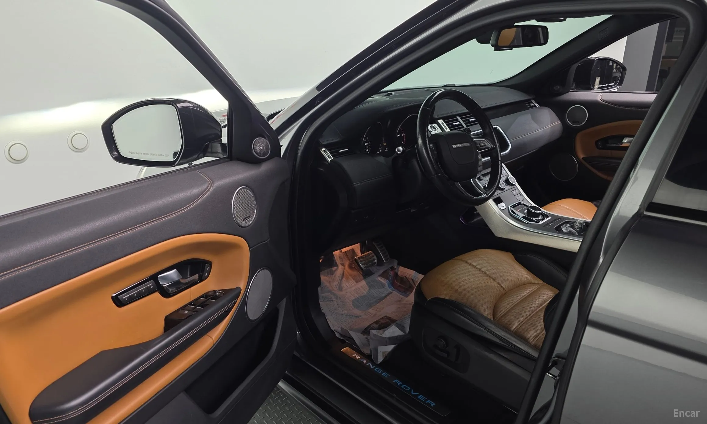 Land Rover Range Rover Evoque превью 10