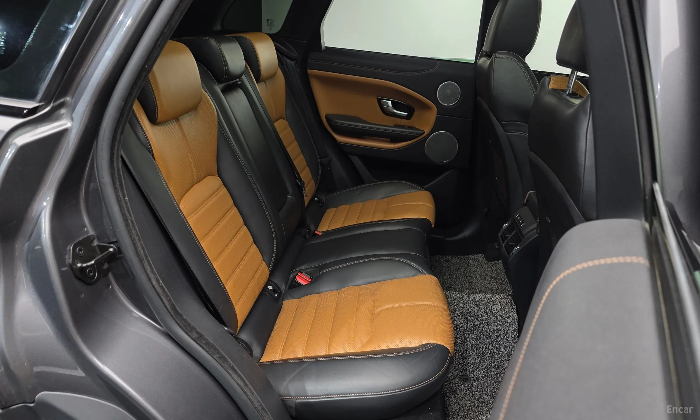 Land Rover Range Rover Evoque превью 11