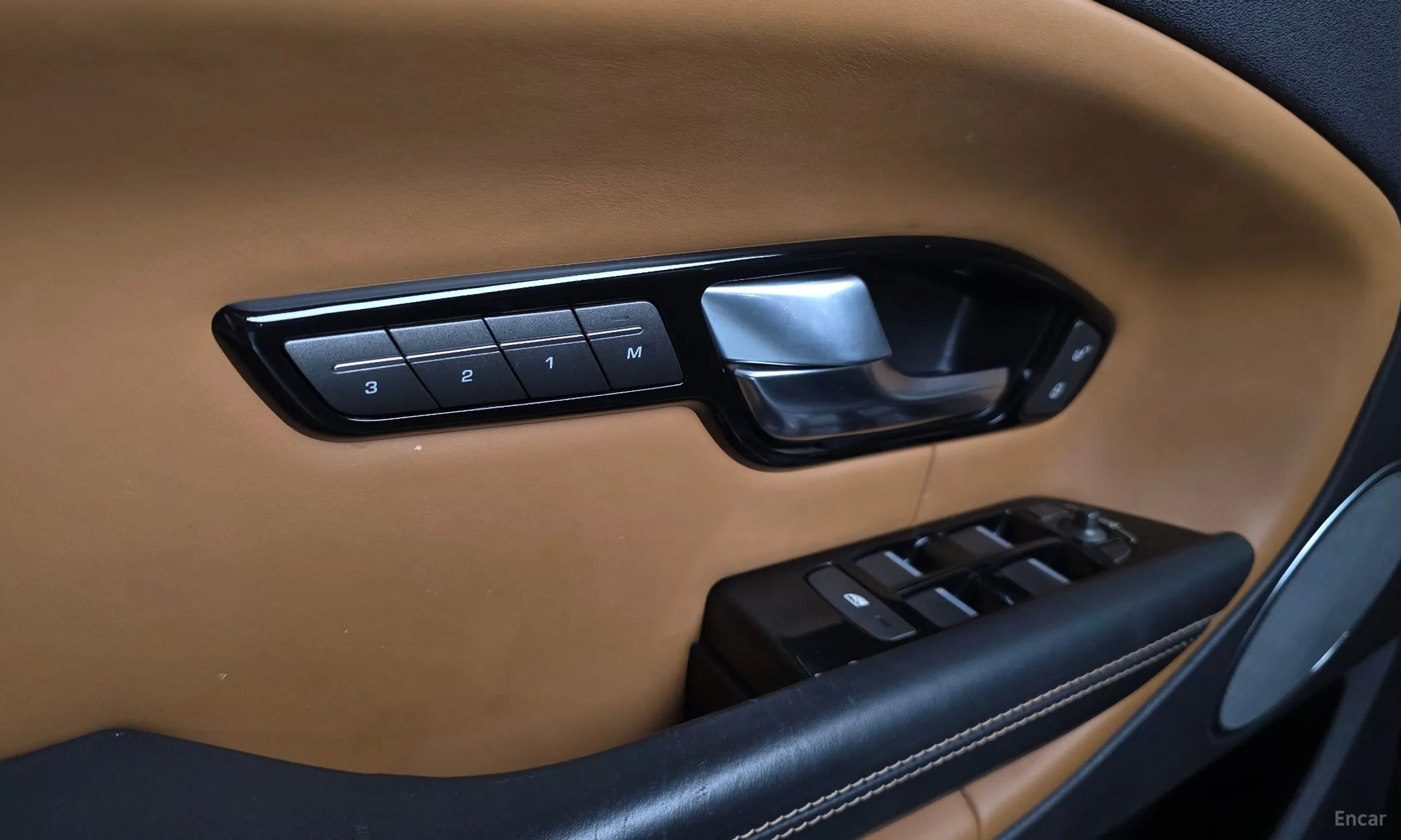 Land Rover Range Rover Evoque превью 17