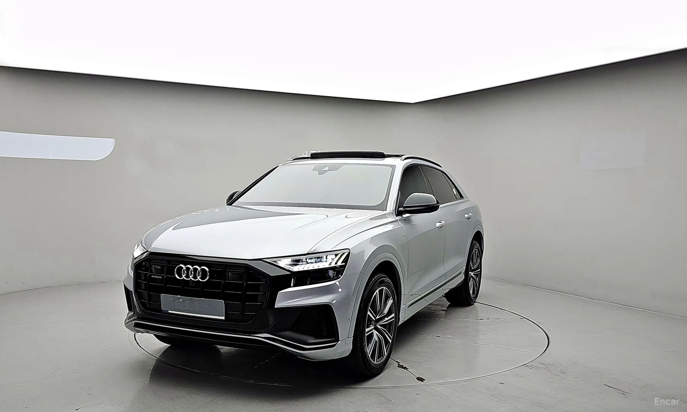 Audi Q8 (4M)