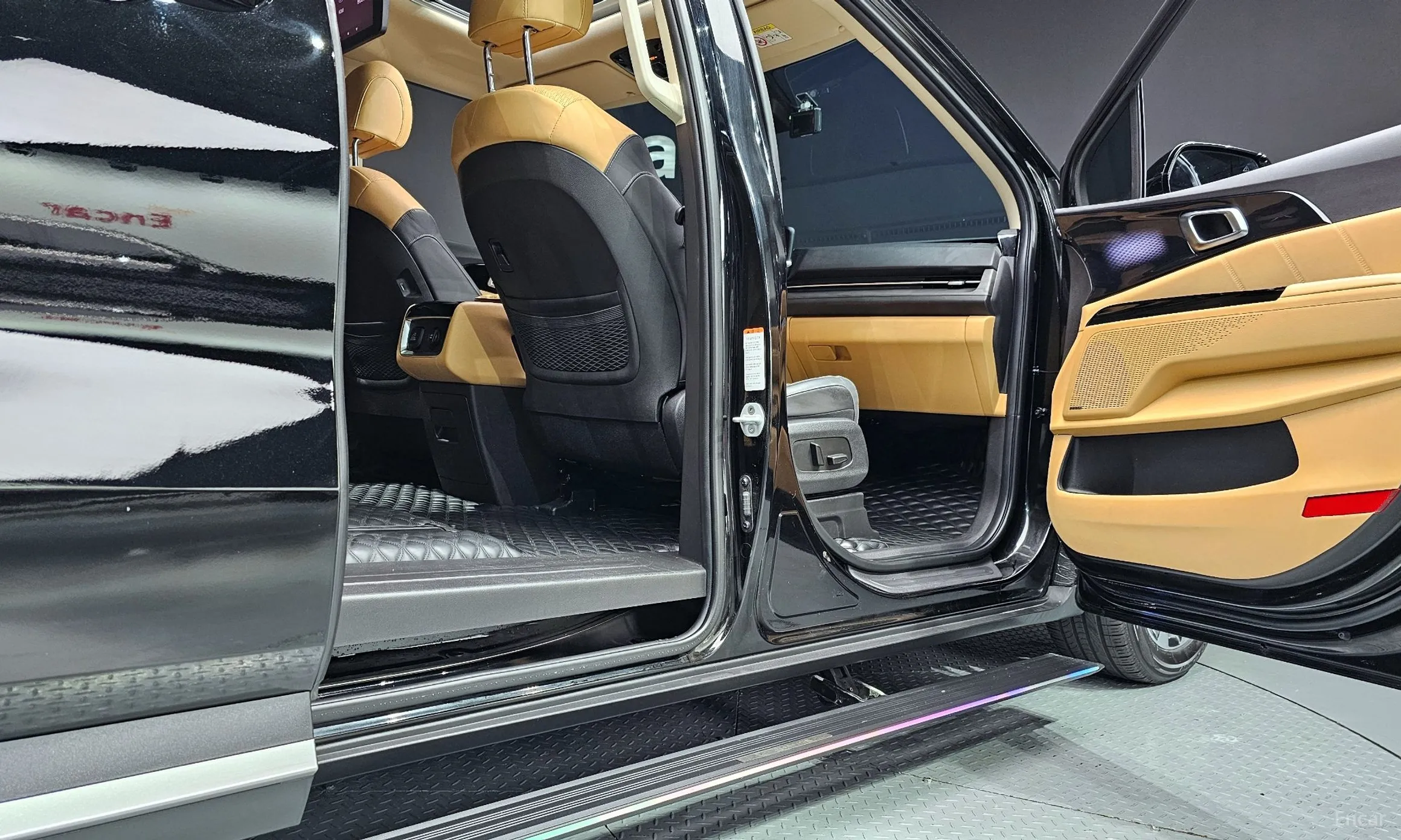 Kia Carnival Gen 4 превью 18