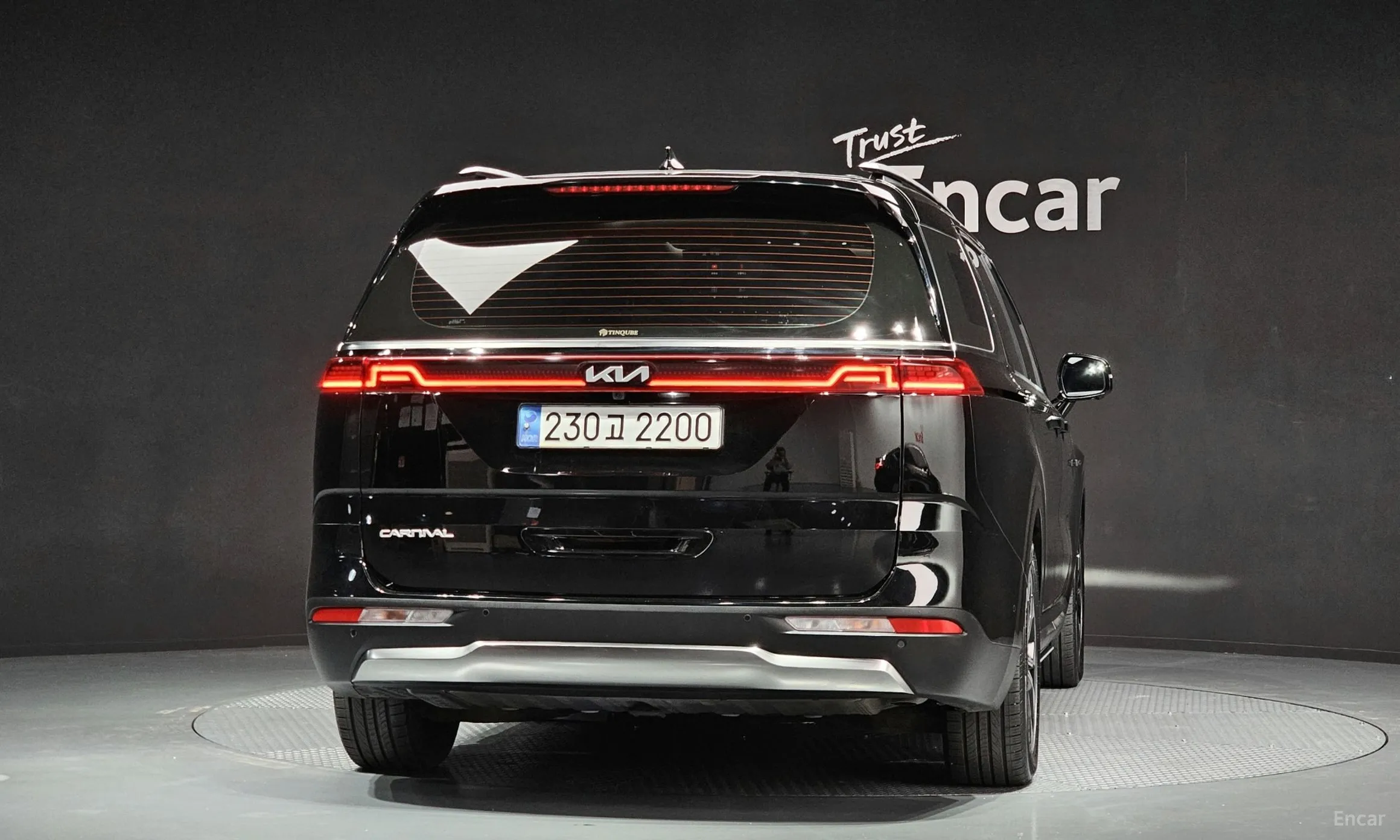 Kia Carnival Gen 4 превью 4