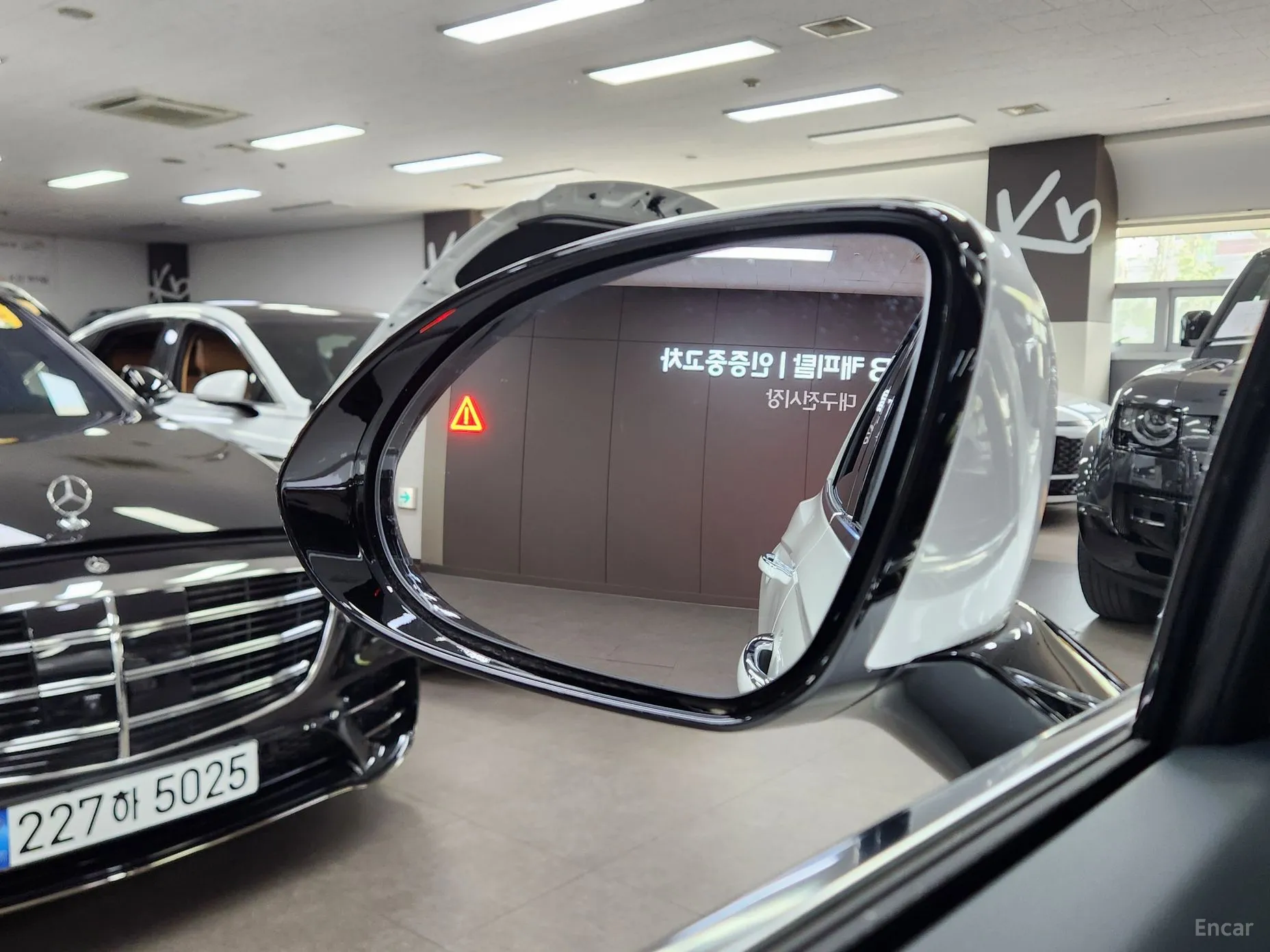 Genesis GV70 превью 10