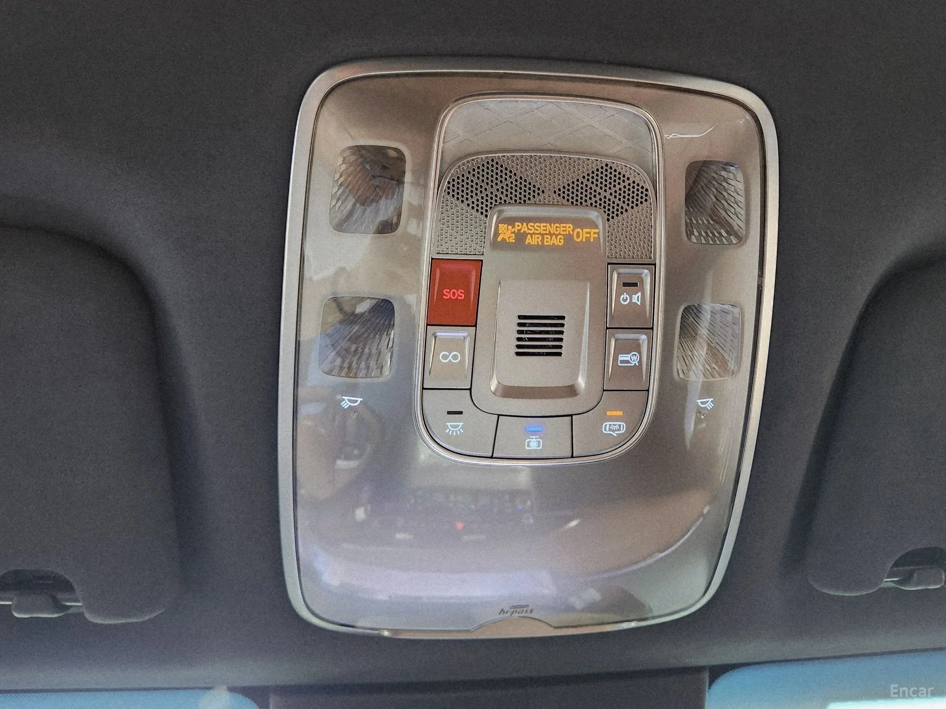 Genesis GV70 превью 15