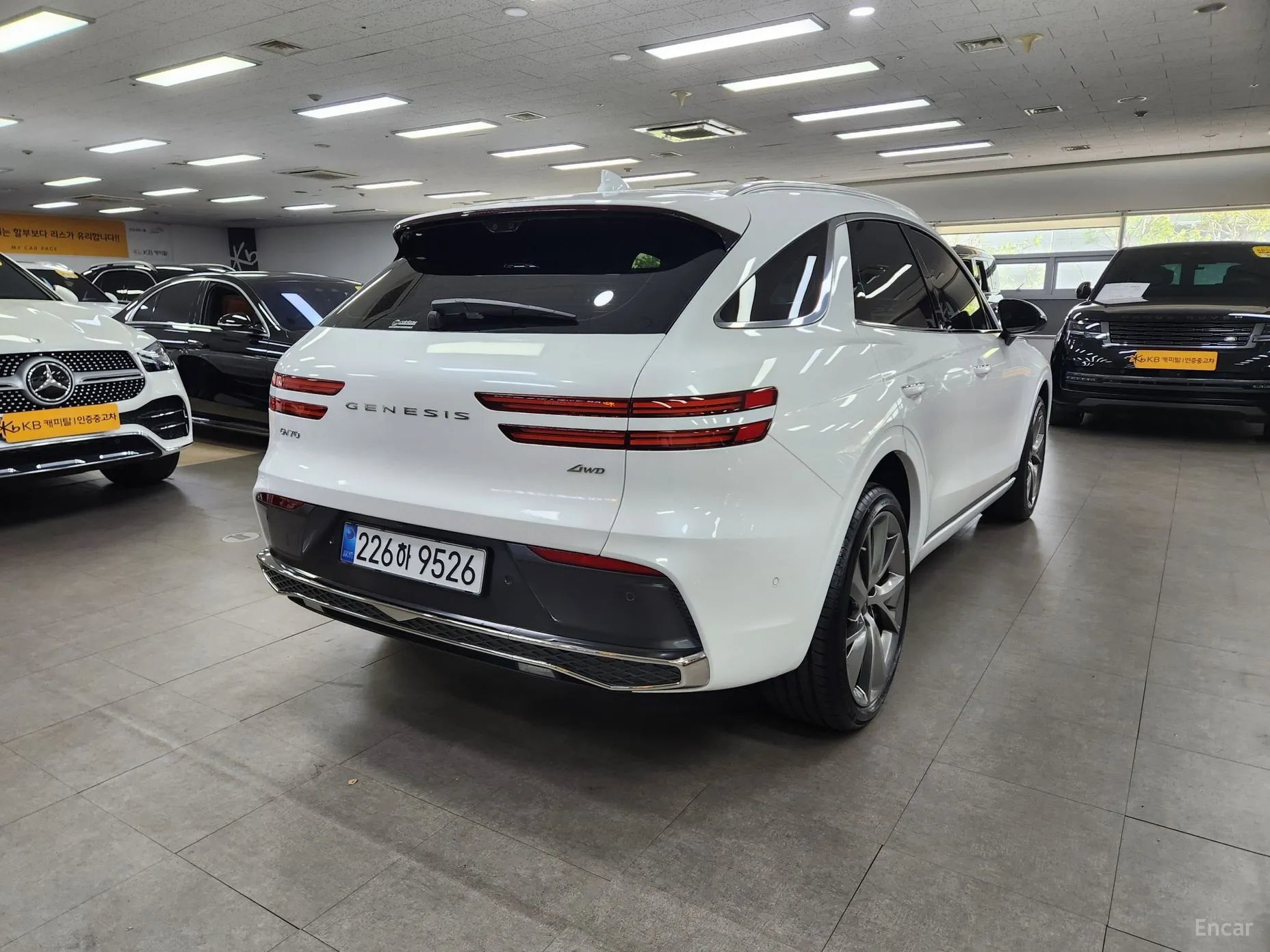 Genesis GV70 превью 2