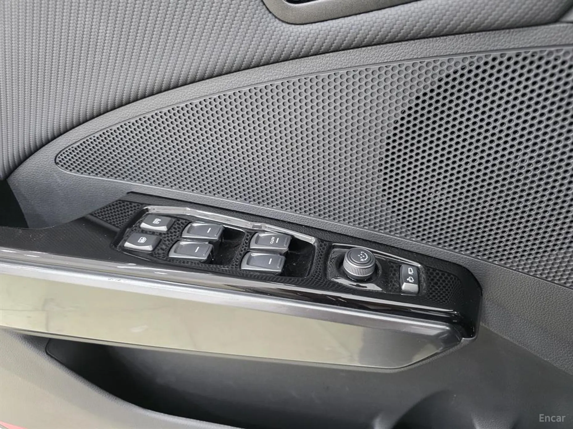 KG Mobility (SsangYong) Berry New Tivoli превью 15
