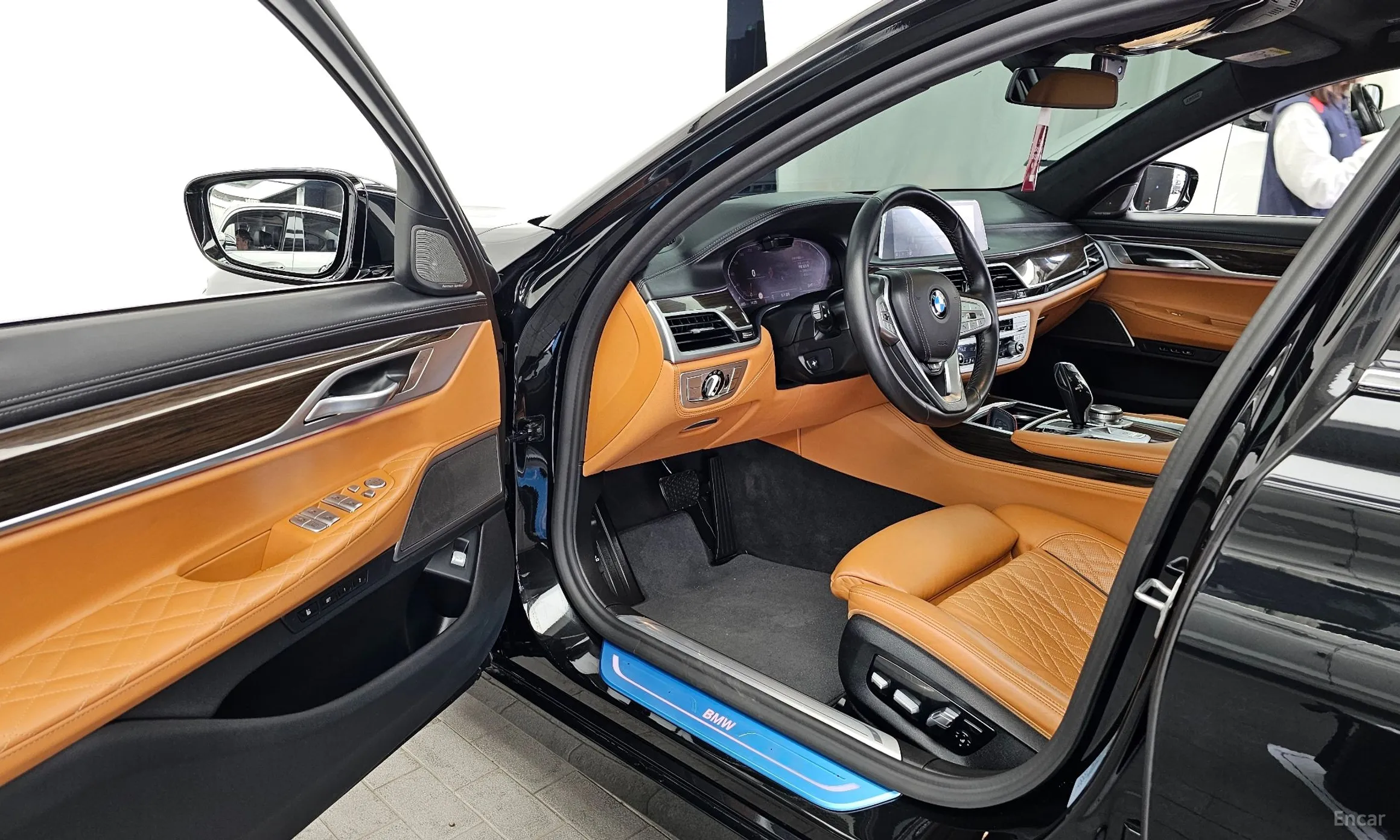 BMW 7 Series (G11) превью 10