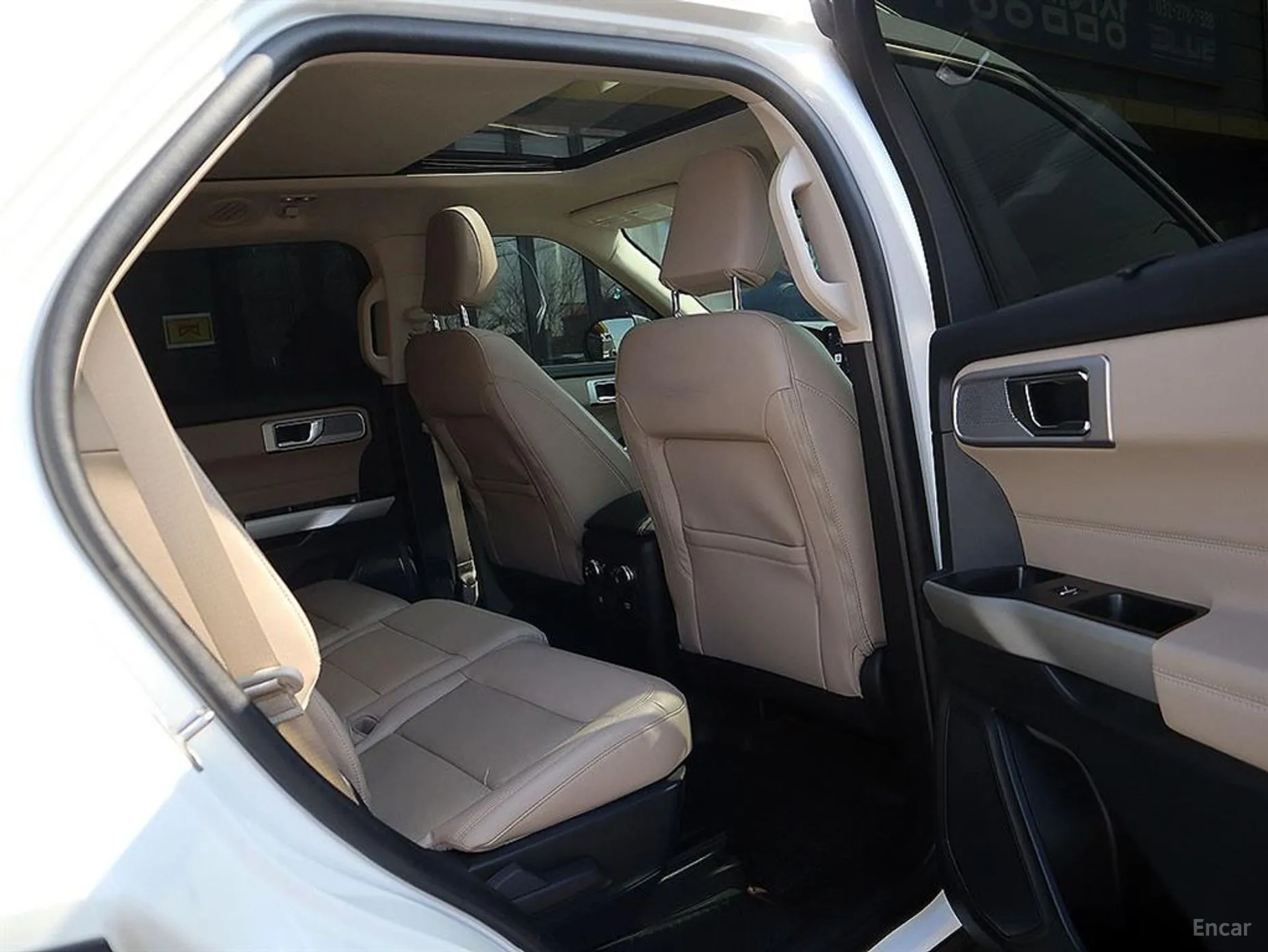 Ford Explorer 6th Generation превью 14