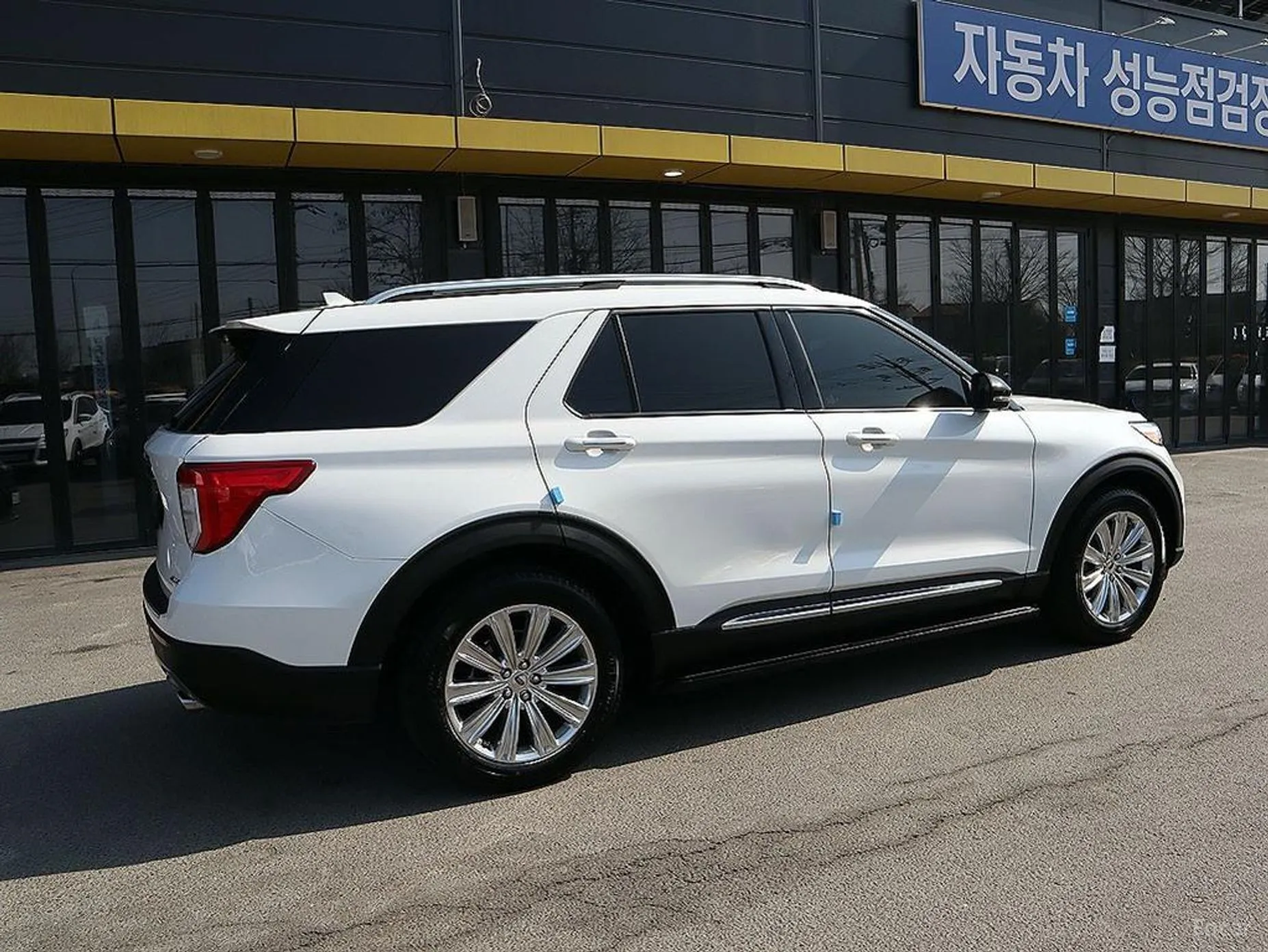 Ford Explorer 6th Generation превью 3