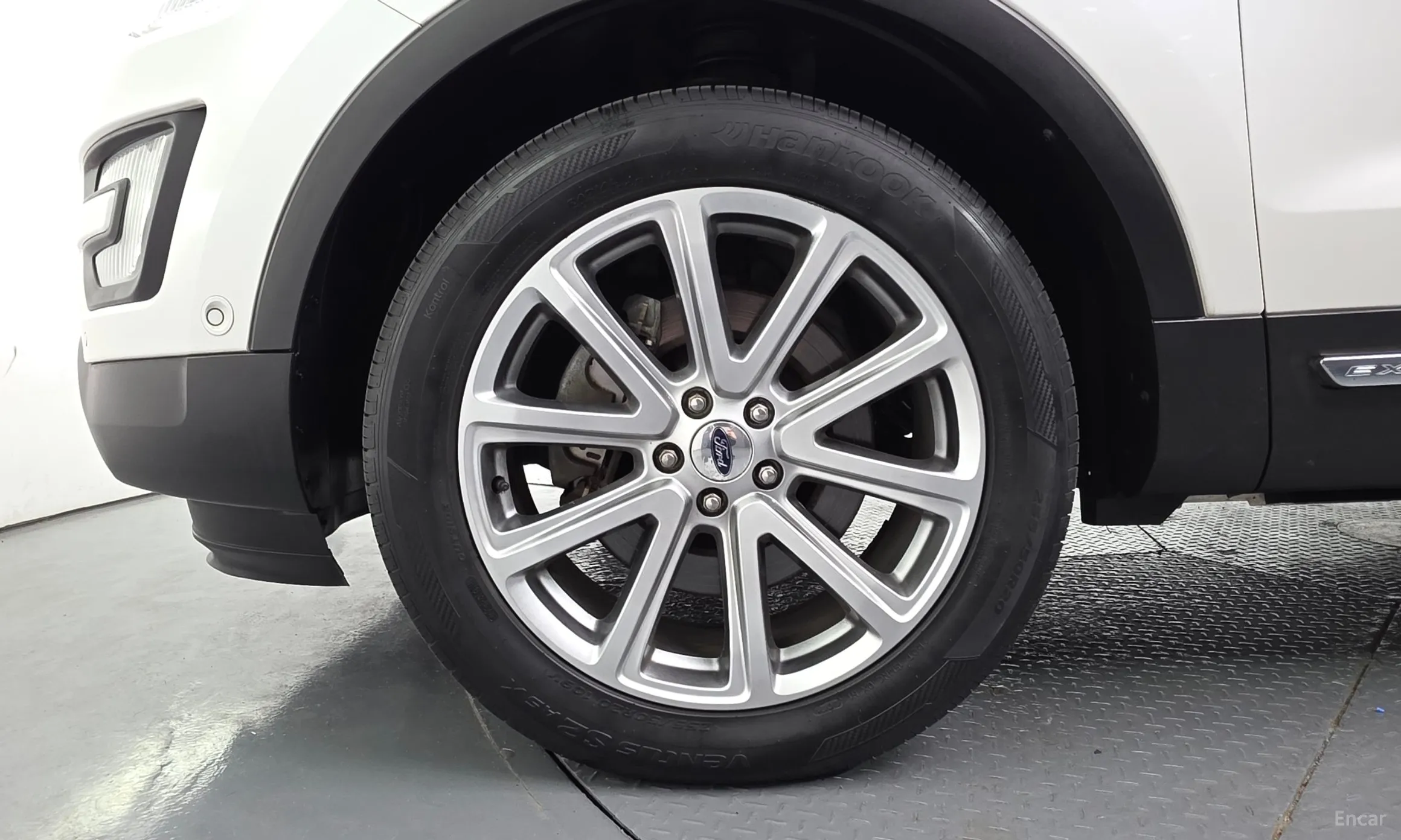 Ford Explorer превью 5