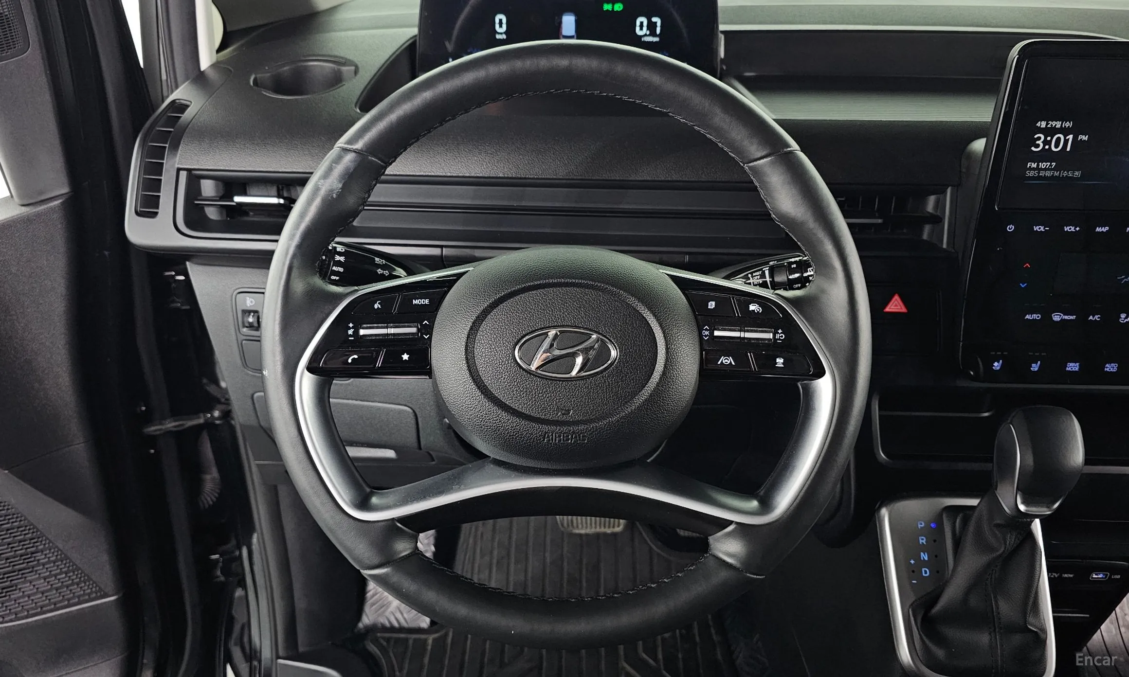 Hyundai Staria превью 13