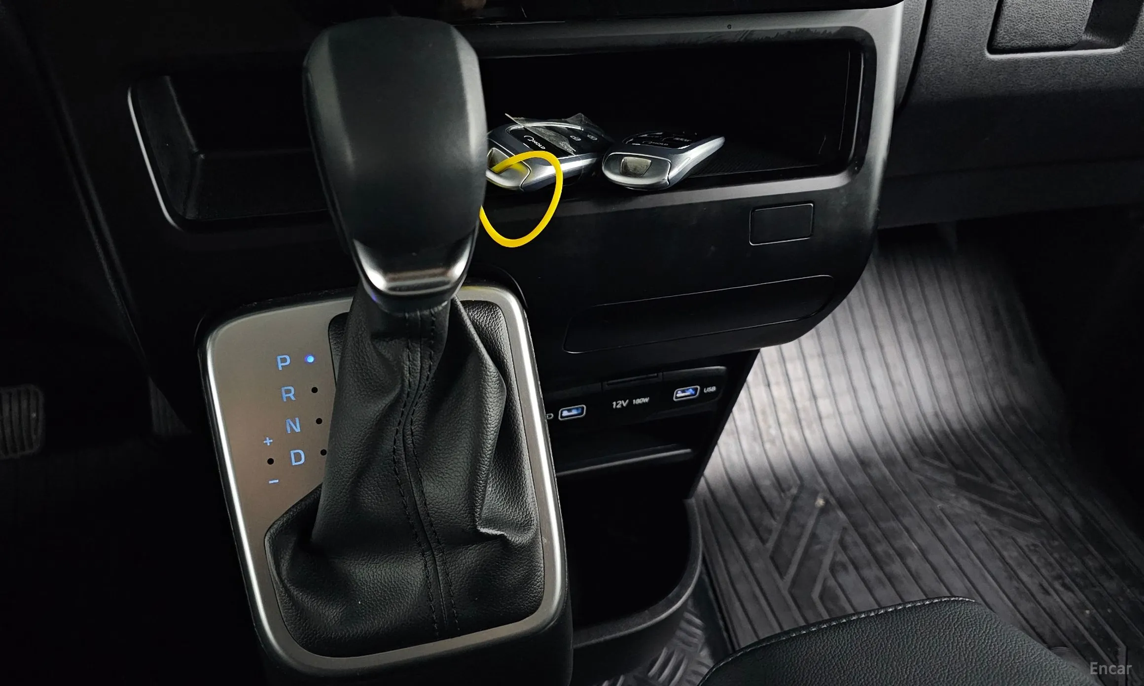 Hyundai Staria превью 9