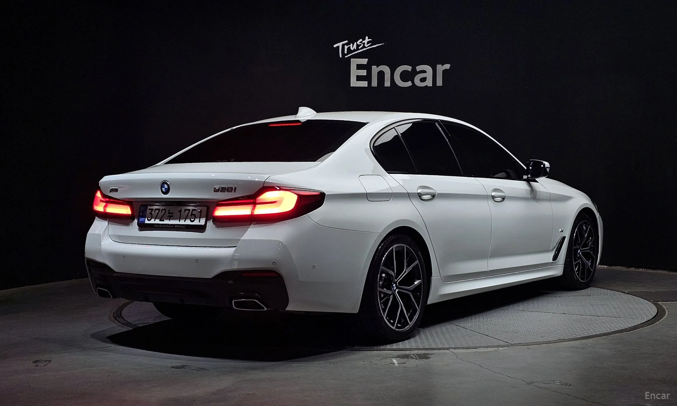 BMW 5 Series (G30)