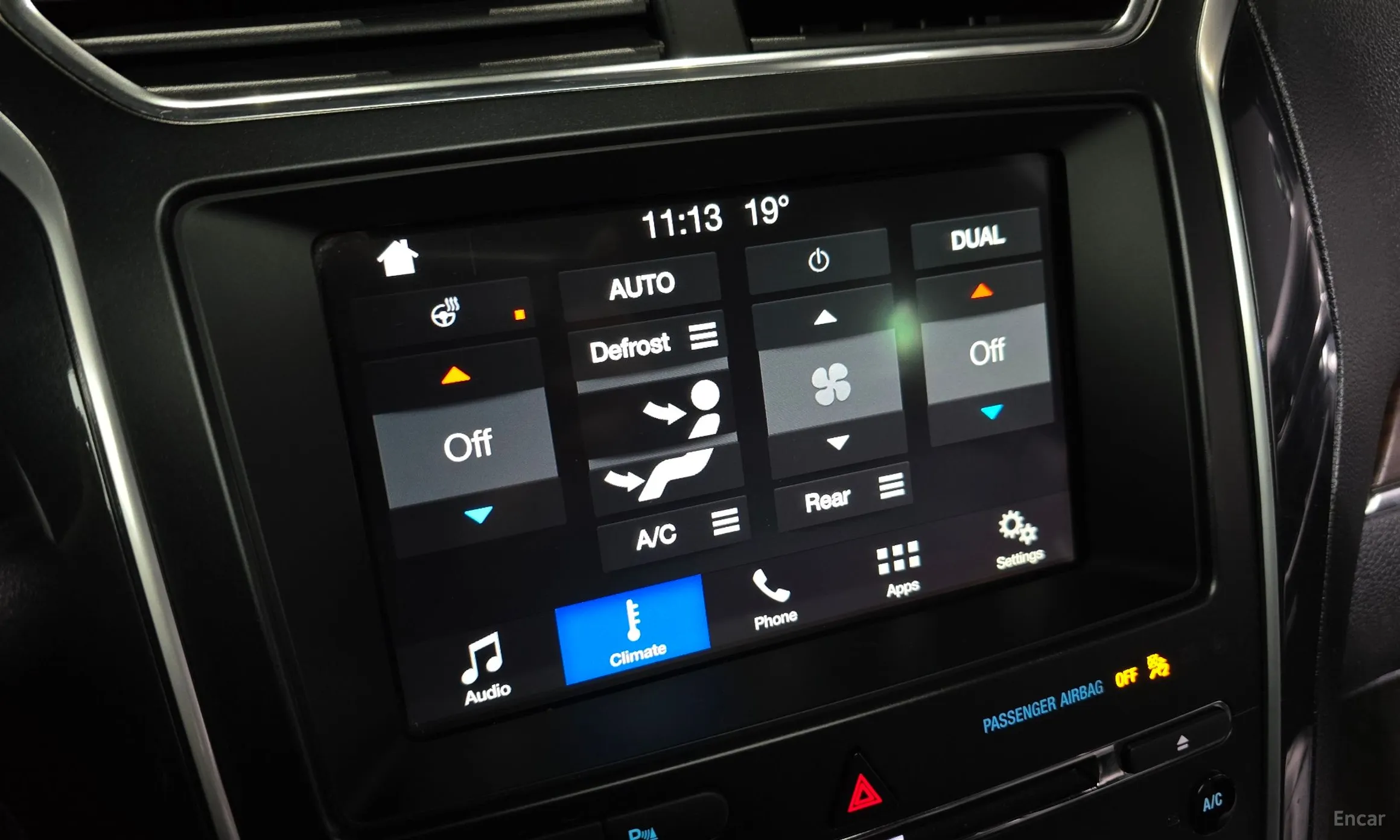 Ford Explorer превью 16