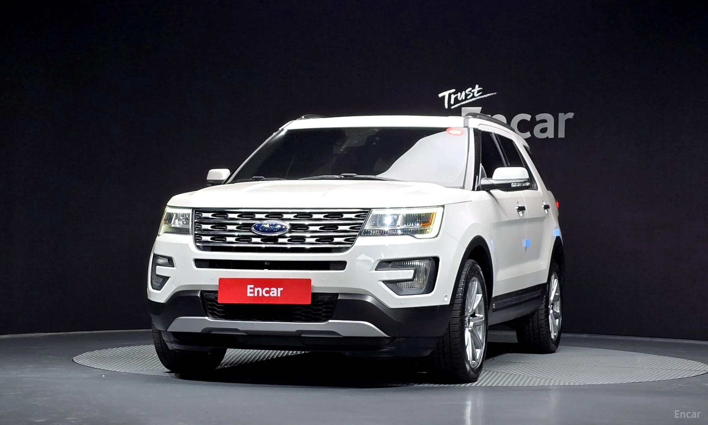 Ford Explorer превью 3