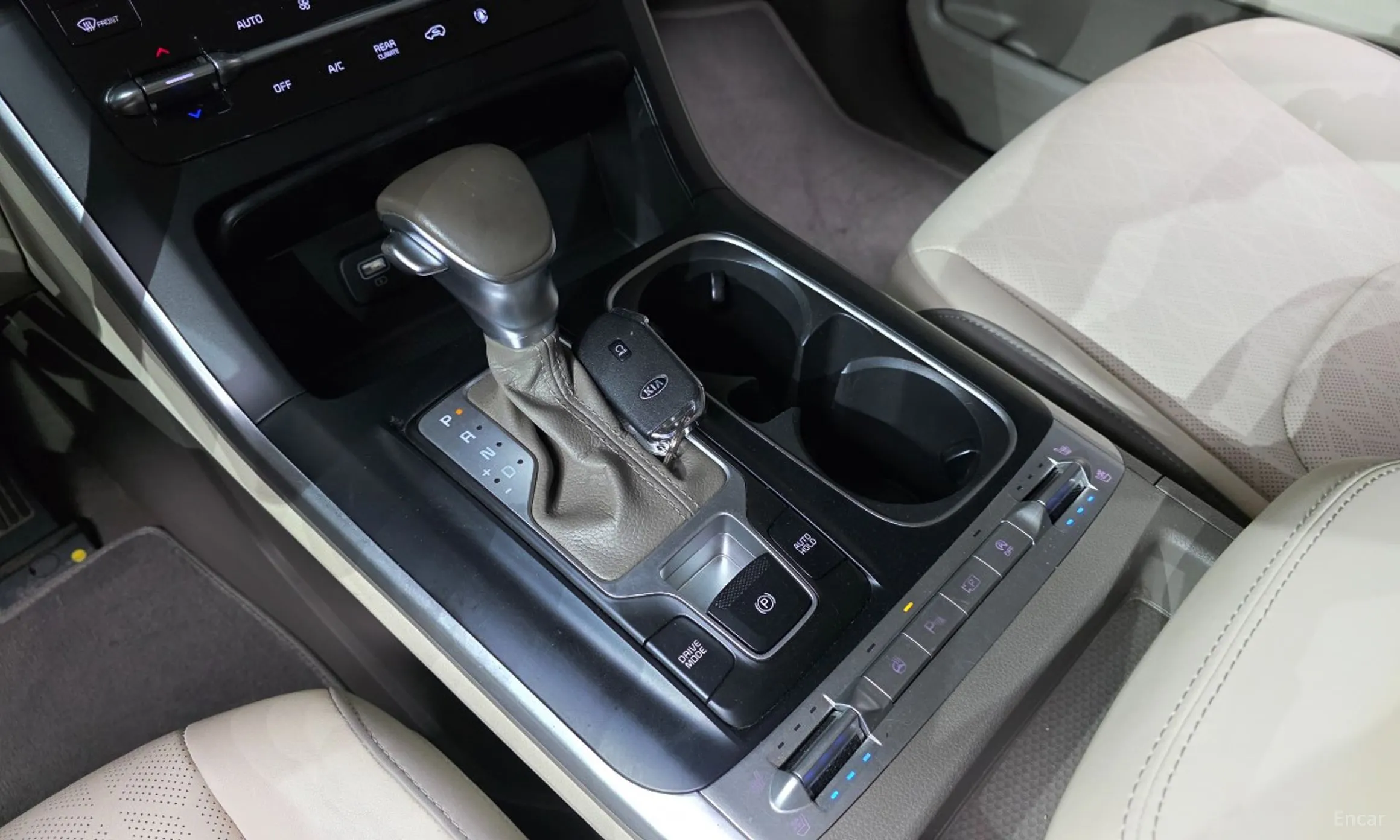 Kia Carnival Gen 4 превью 9