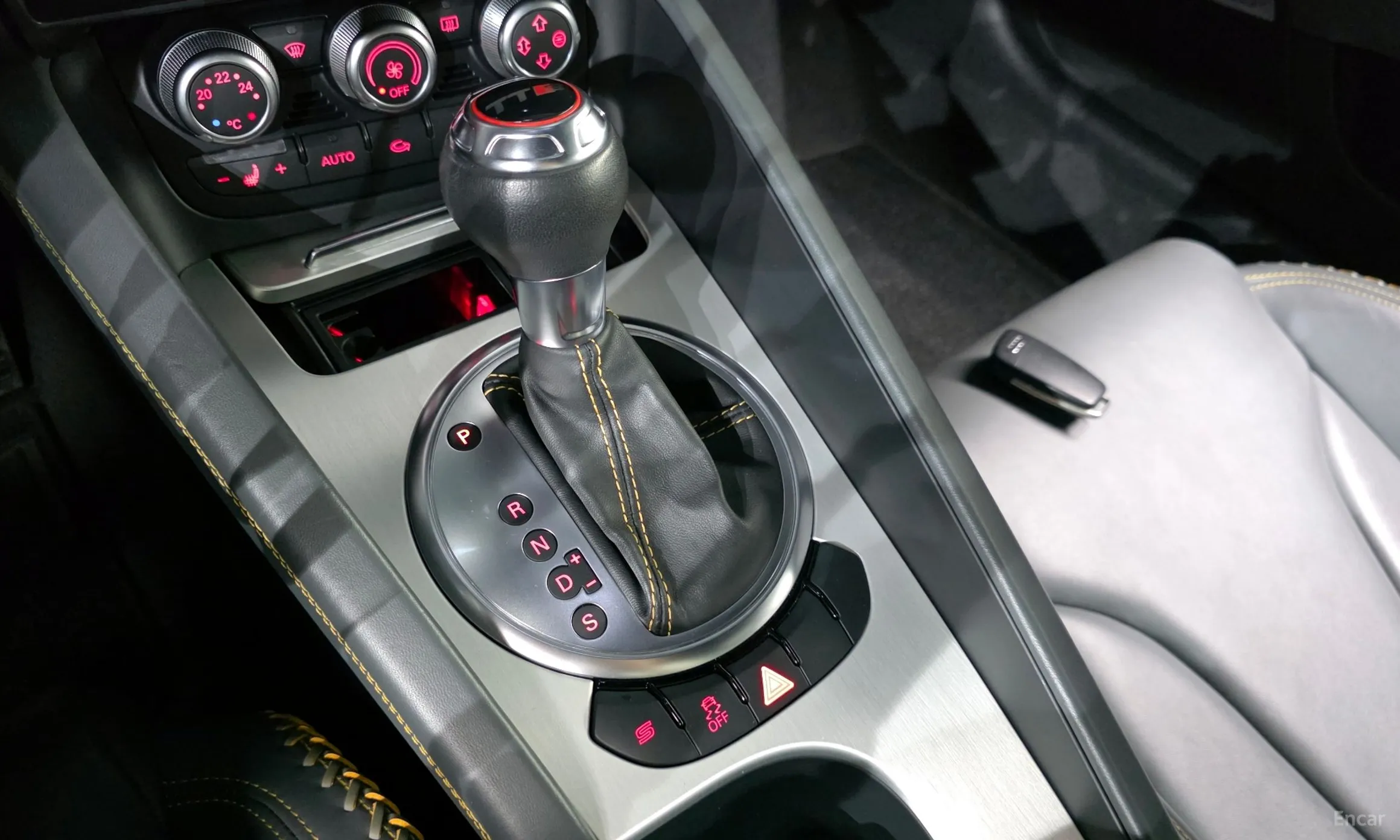 Audi TTS превью 9