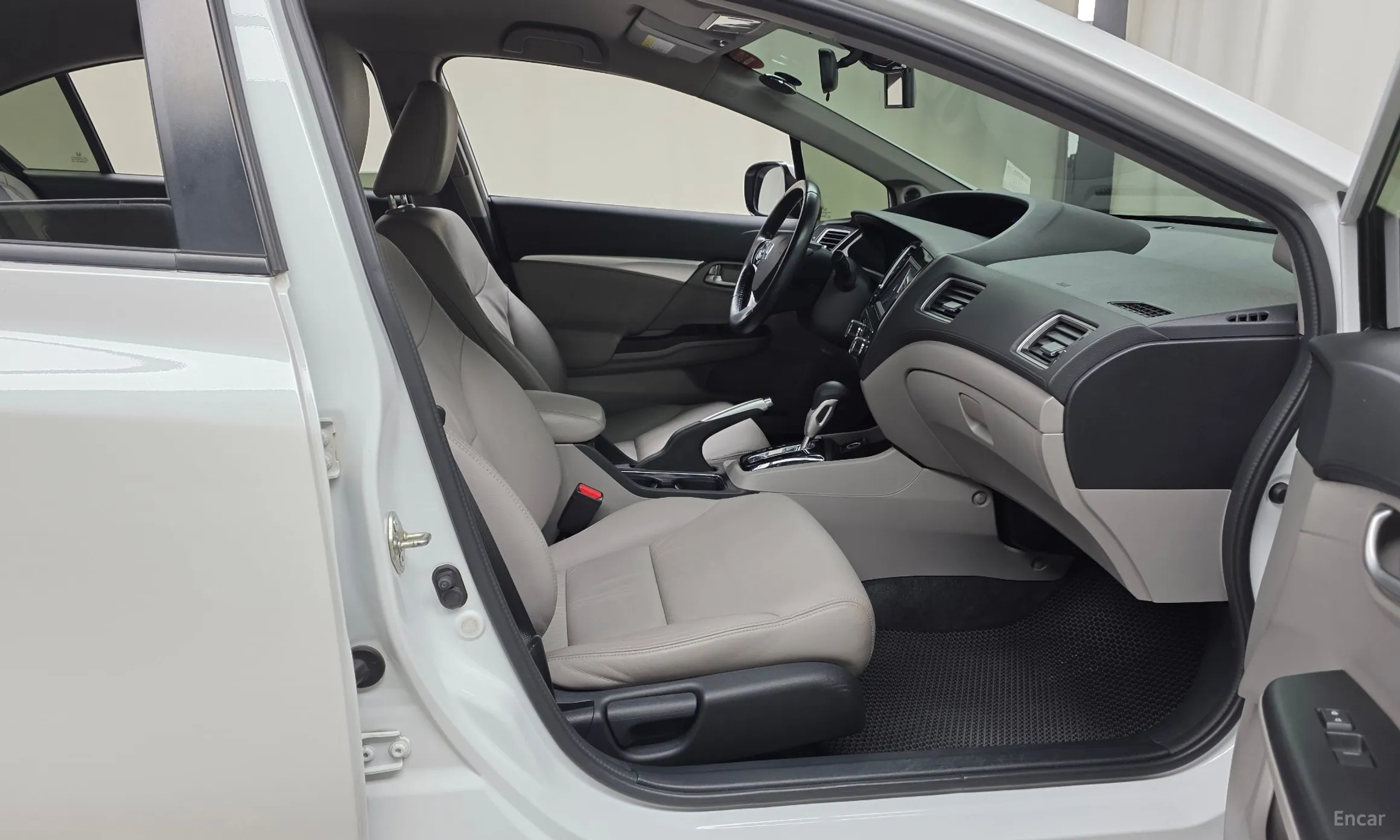 Honda Civic превью 11