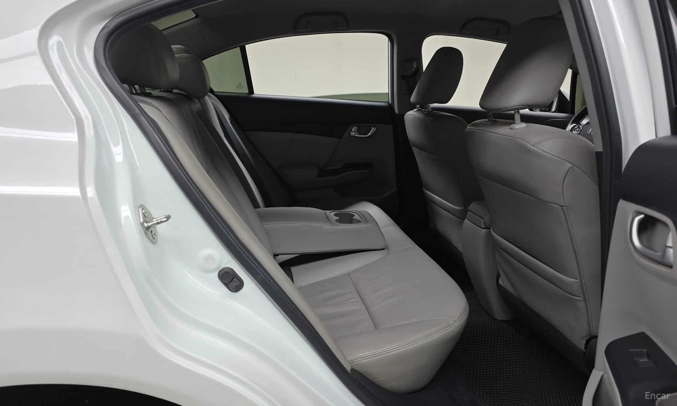 Honda Civic превью 12