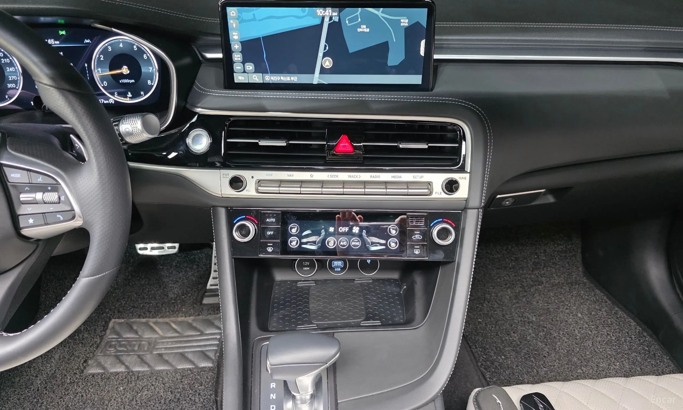 Genesis G70 превью 15