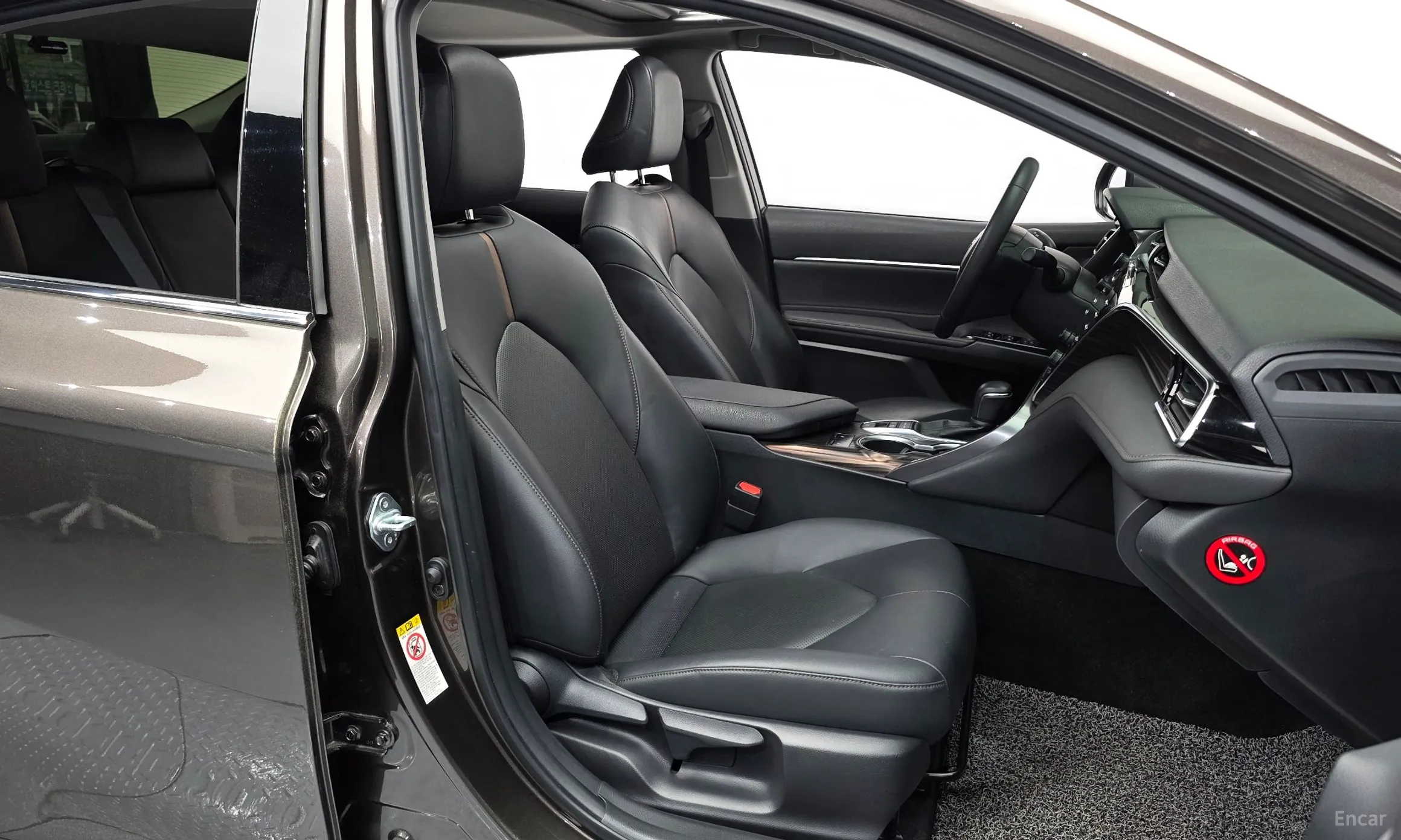 Toyota Camry (XV70) превью 11