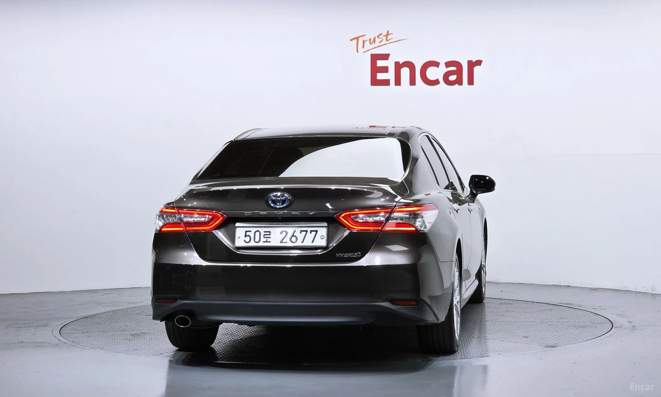 Toyota Camry (XV70) превью 4