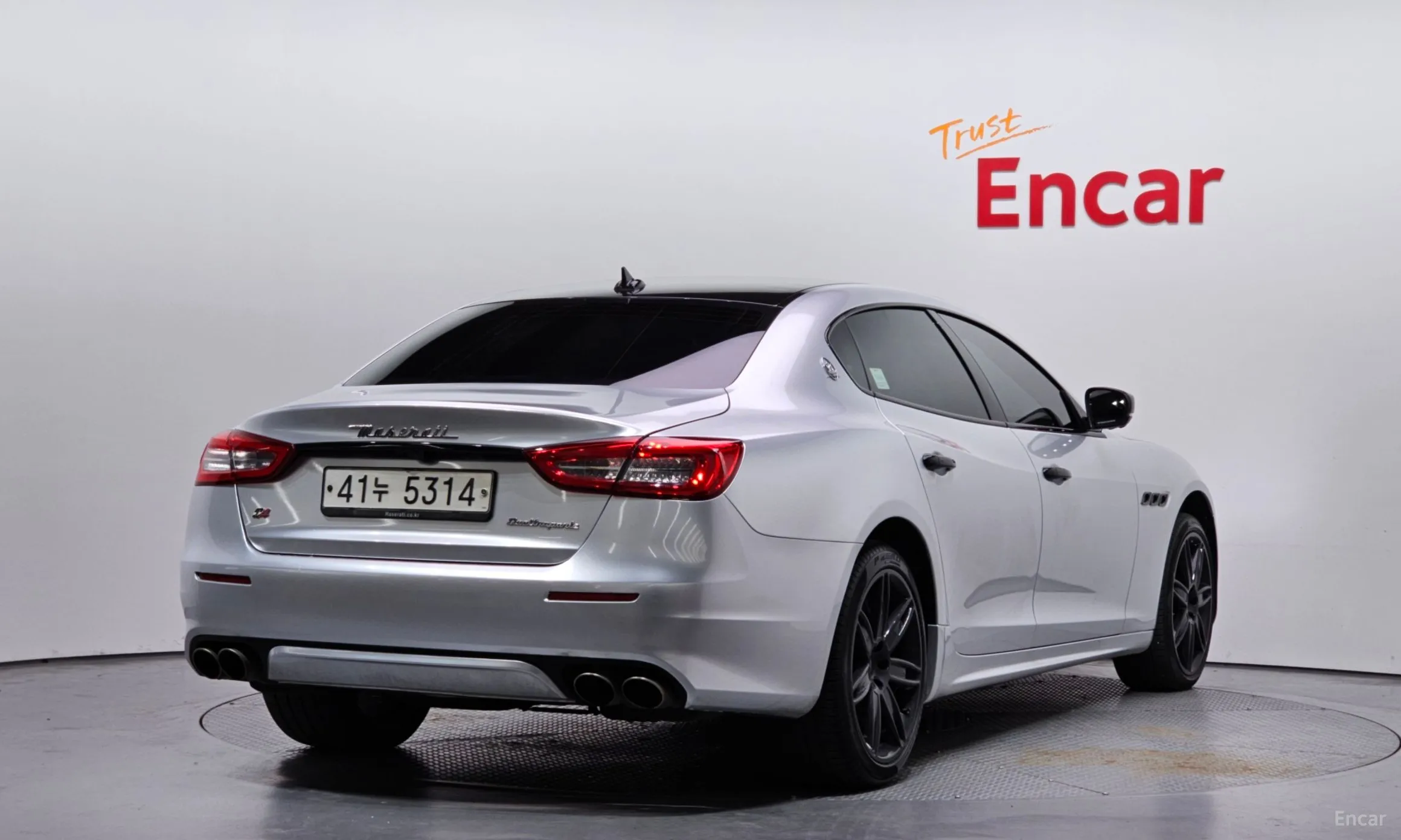 Maserati Quattroporte превью 2