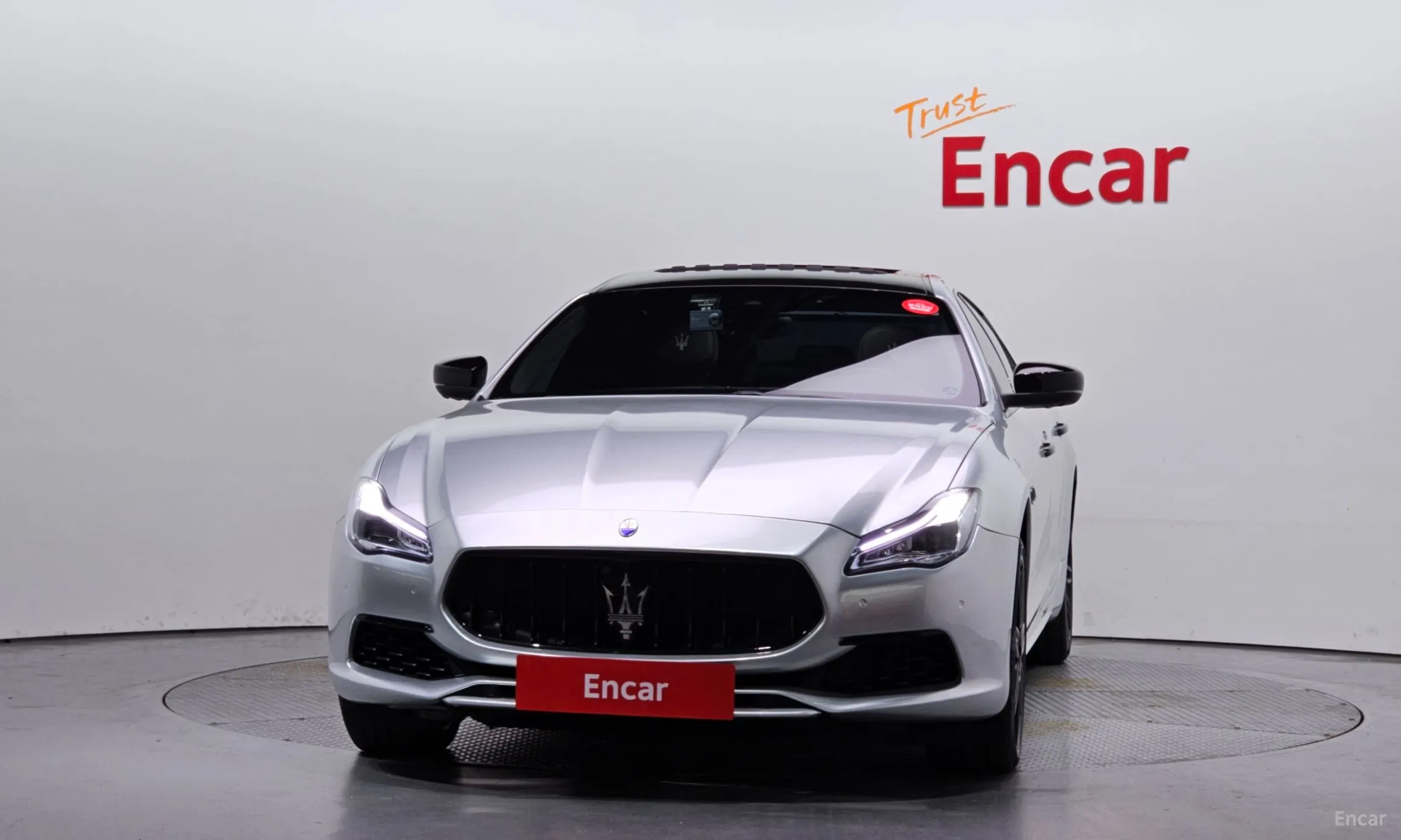 Maserati Quattroporte превью 3