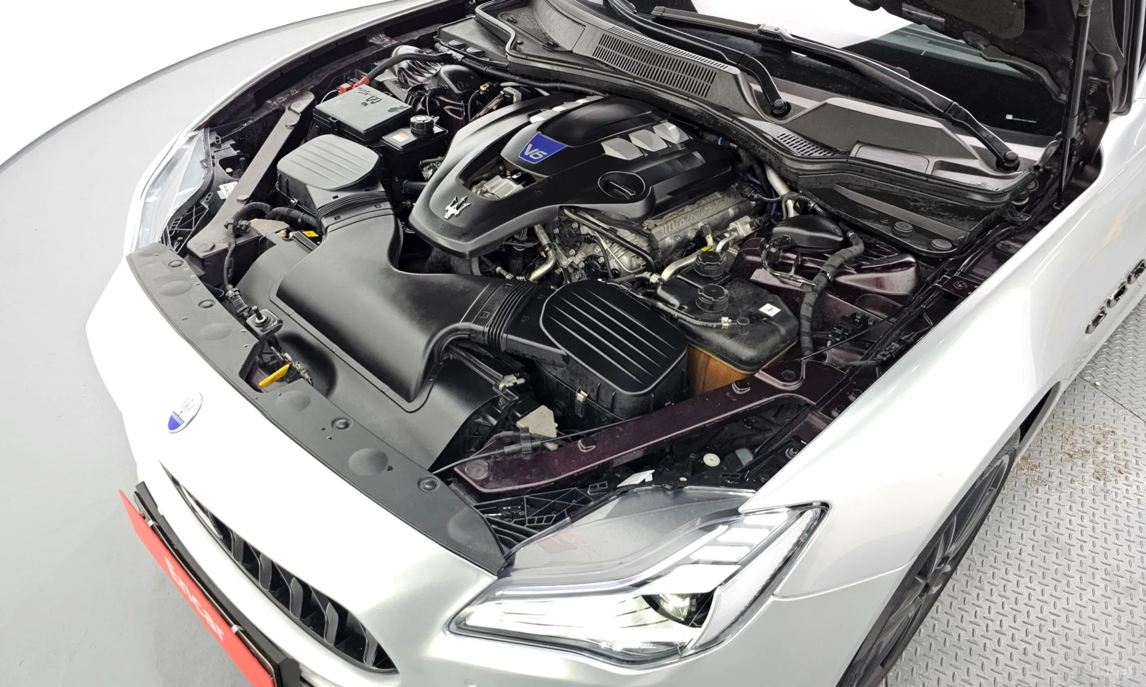 Maserati Quattroporte превью 6