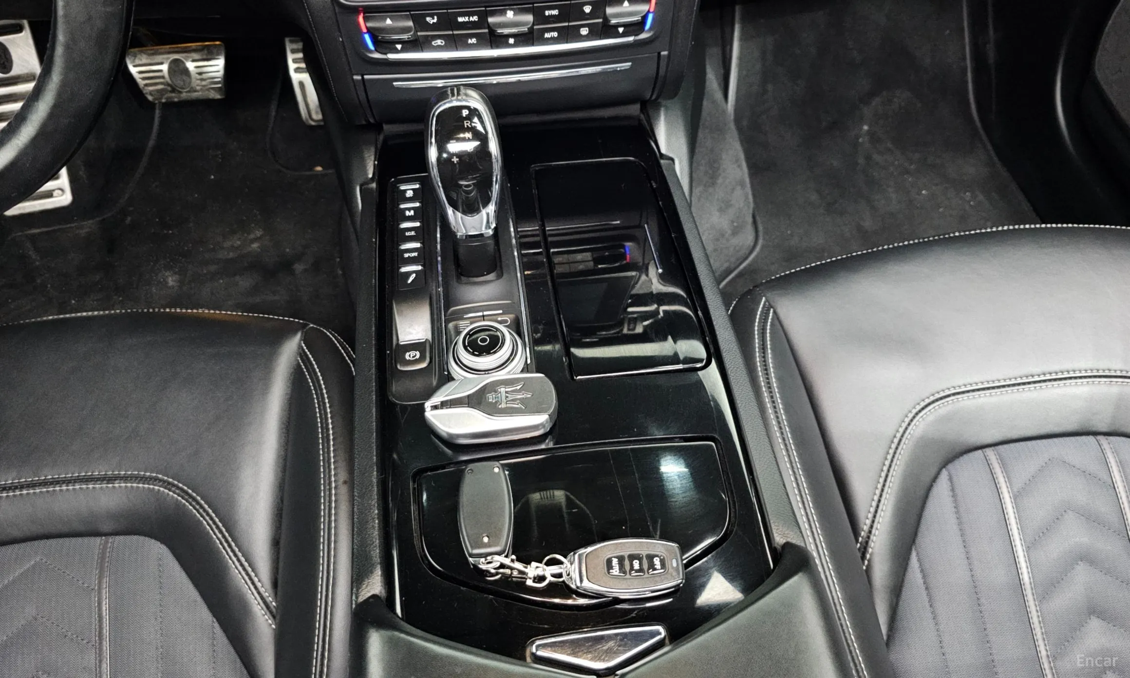 Maserati Quattroporte превью 9