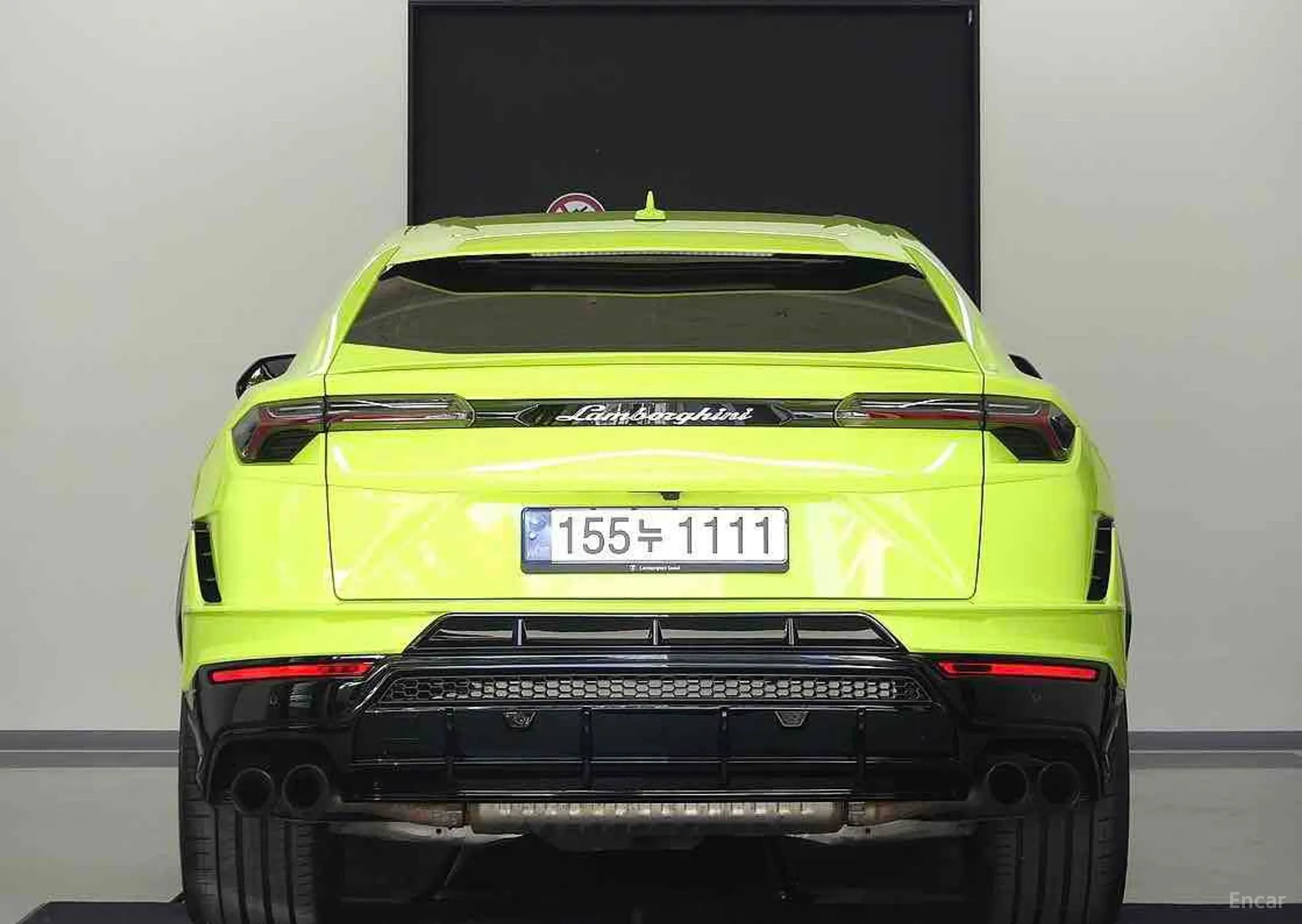 Lamborghini Urus превью 3