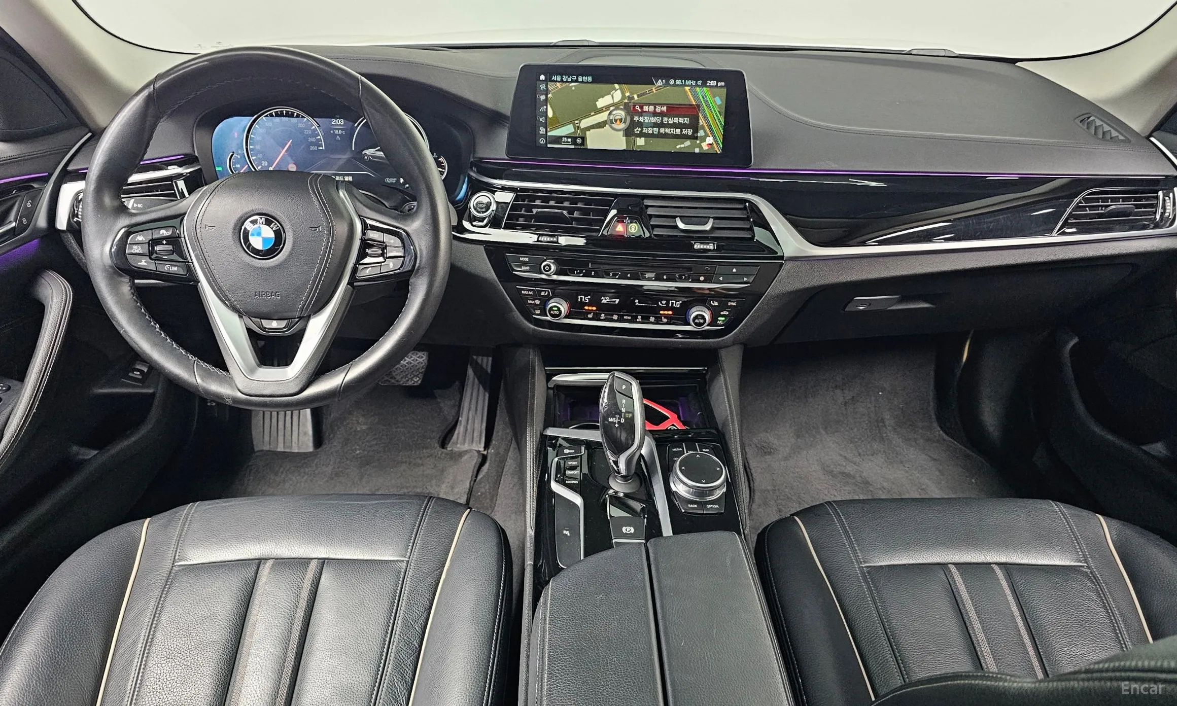 BMW 5 Series (G30) превью 7