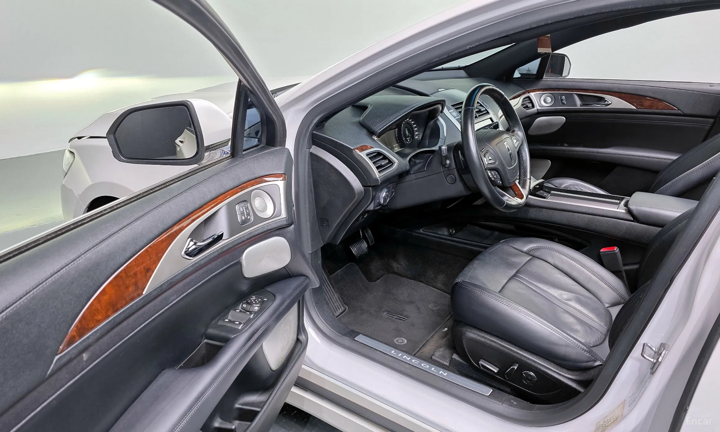 Lincoln New MKZ превью 10