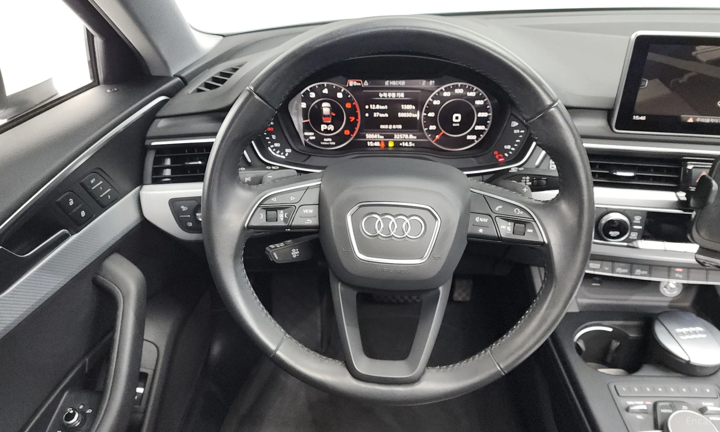 Audi A4 (B9) превью 14