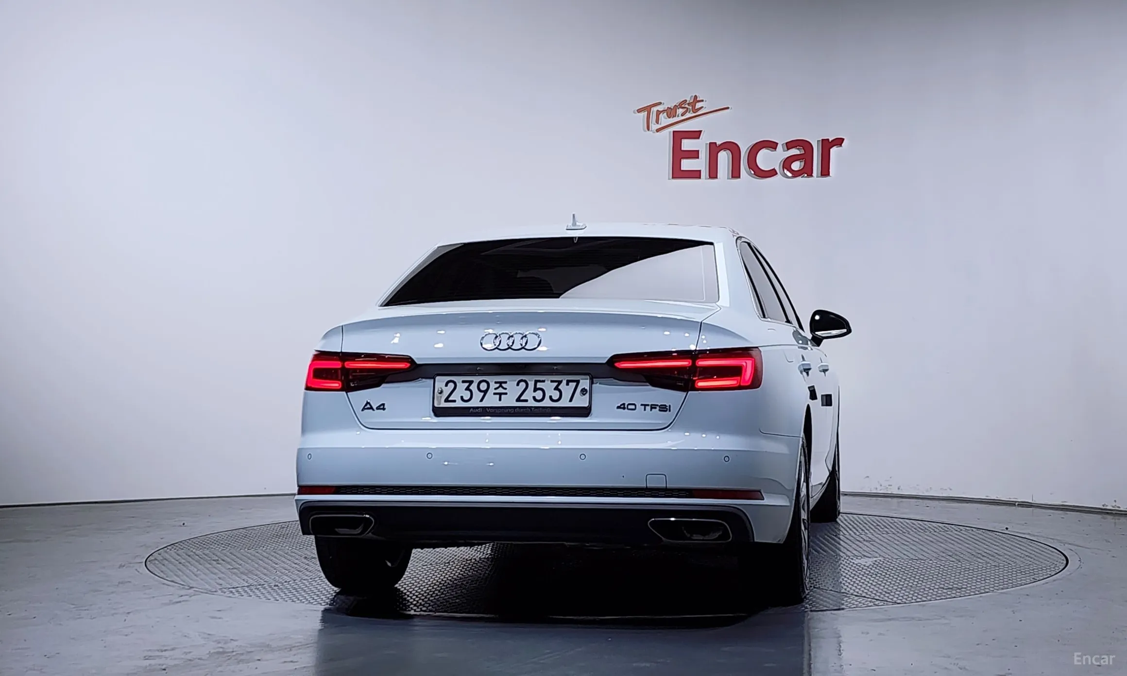 Audi A4 (B9) превью 4
