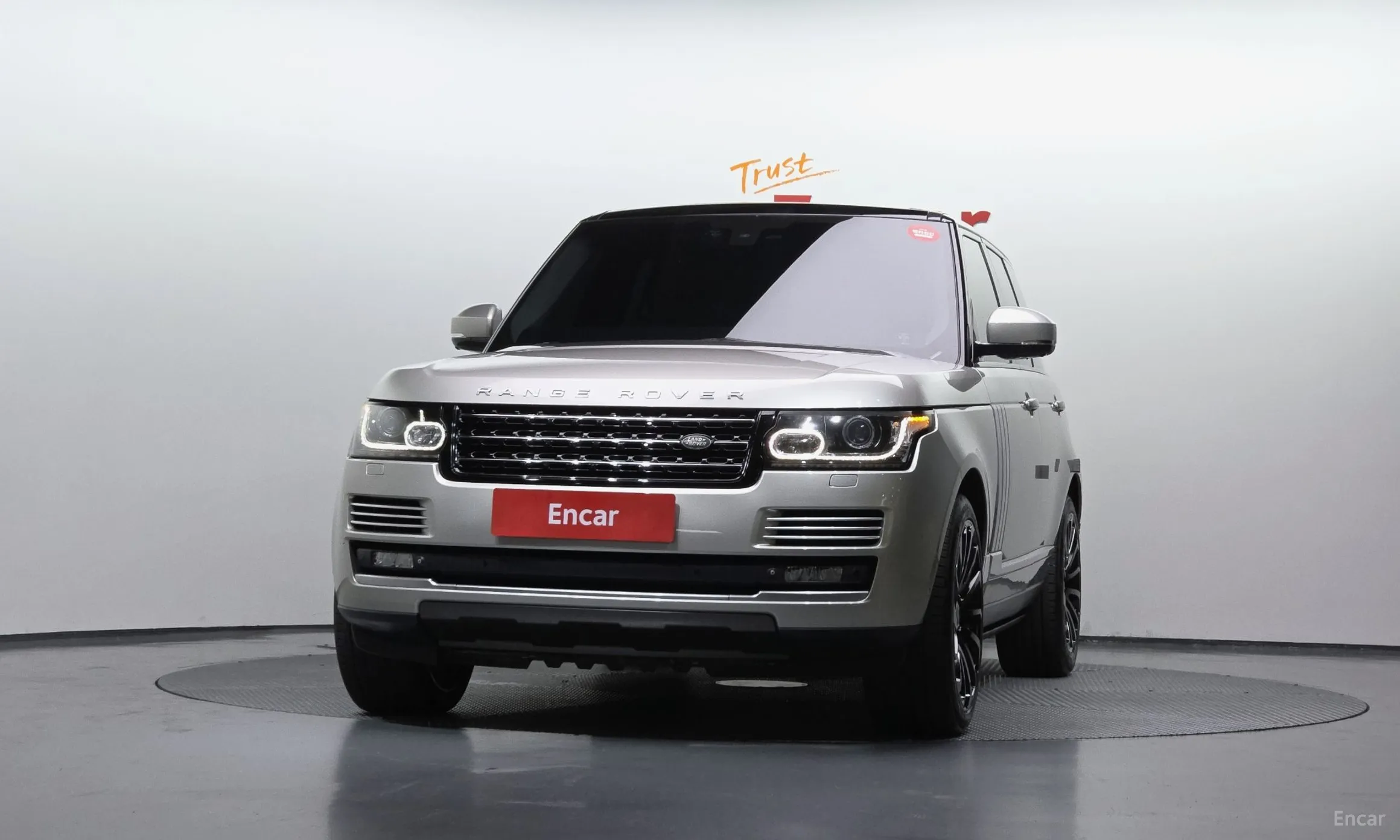 Land Rover Range Rover 4th Generation превью 3
