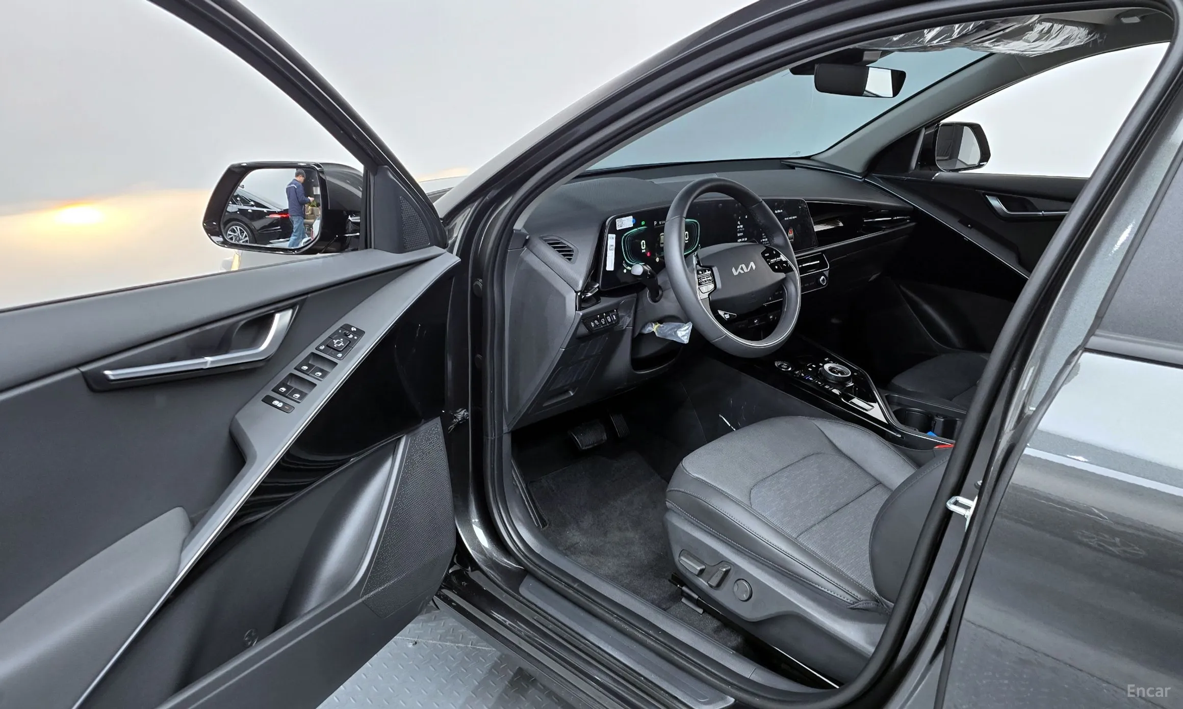 Kia Niro превью 10