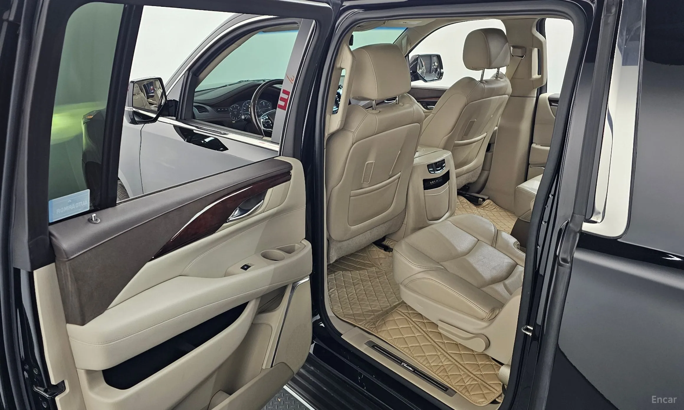 Cadillac Escalade превью 13