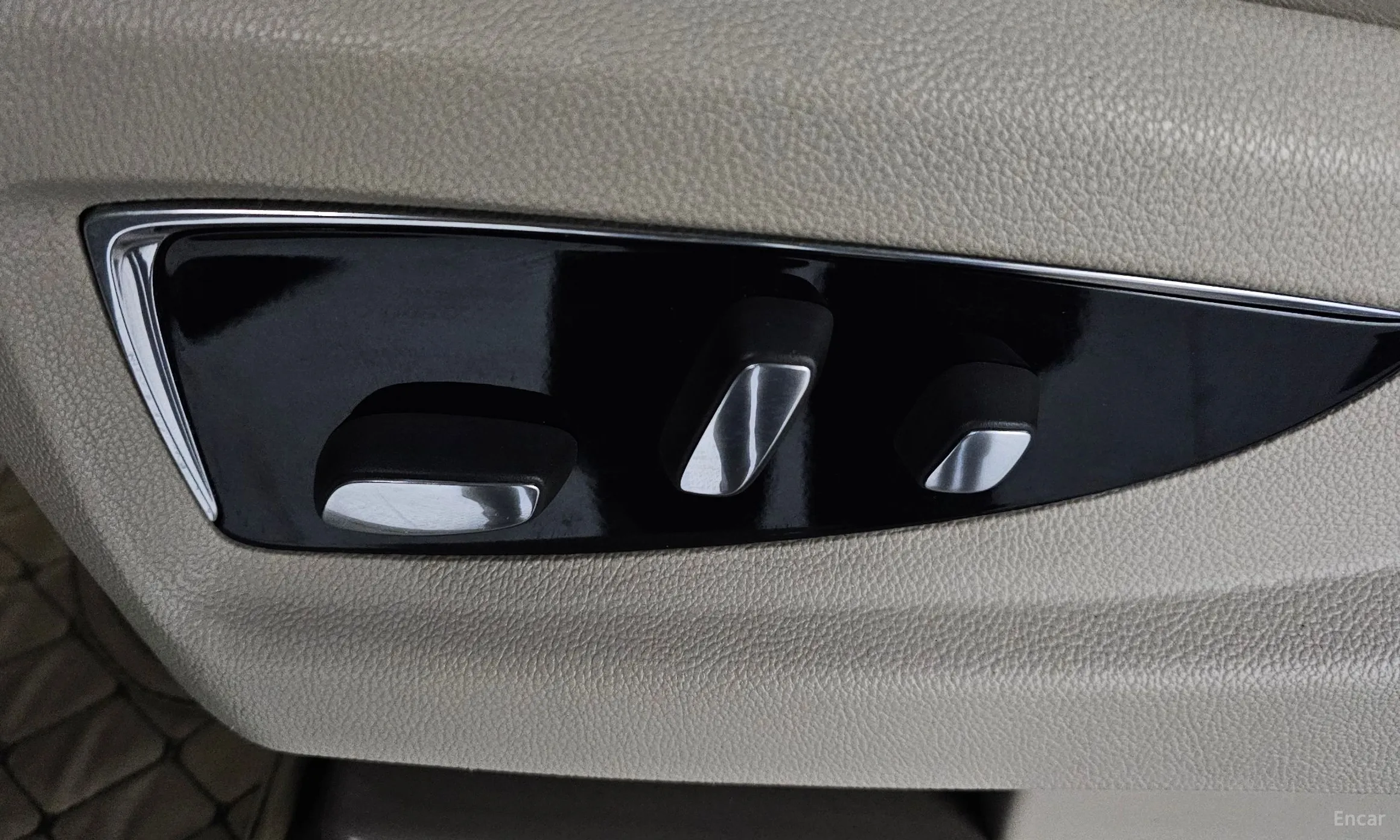 Cadillac Escalade превью 16