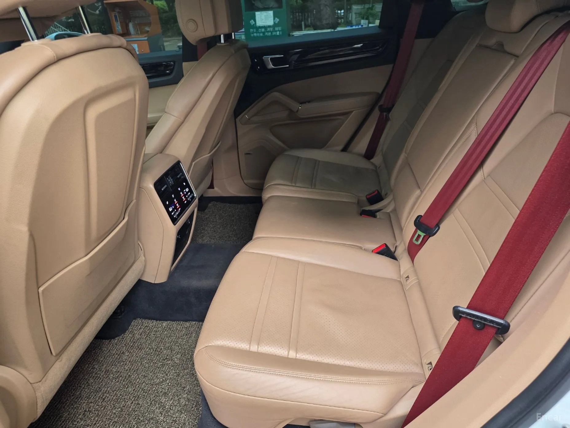 Porsche Cayenne (PO536) превью 5