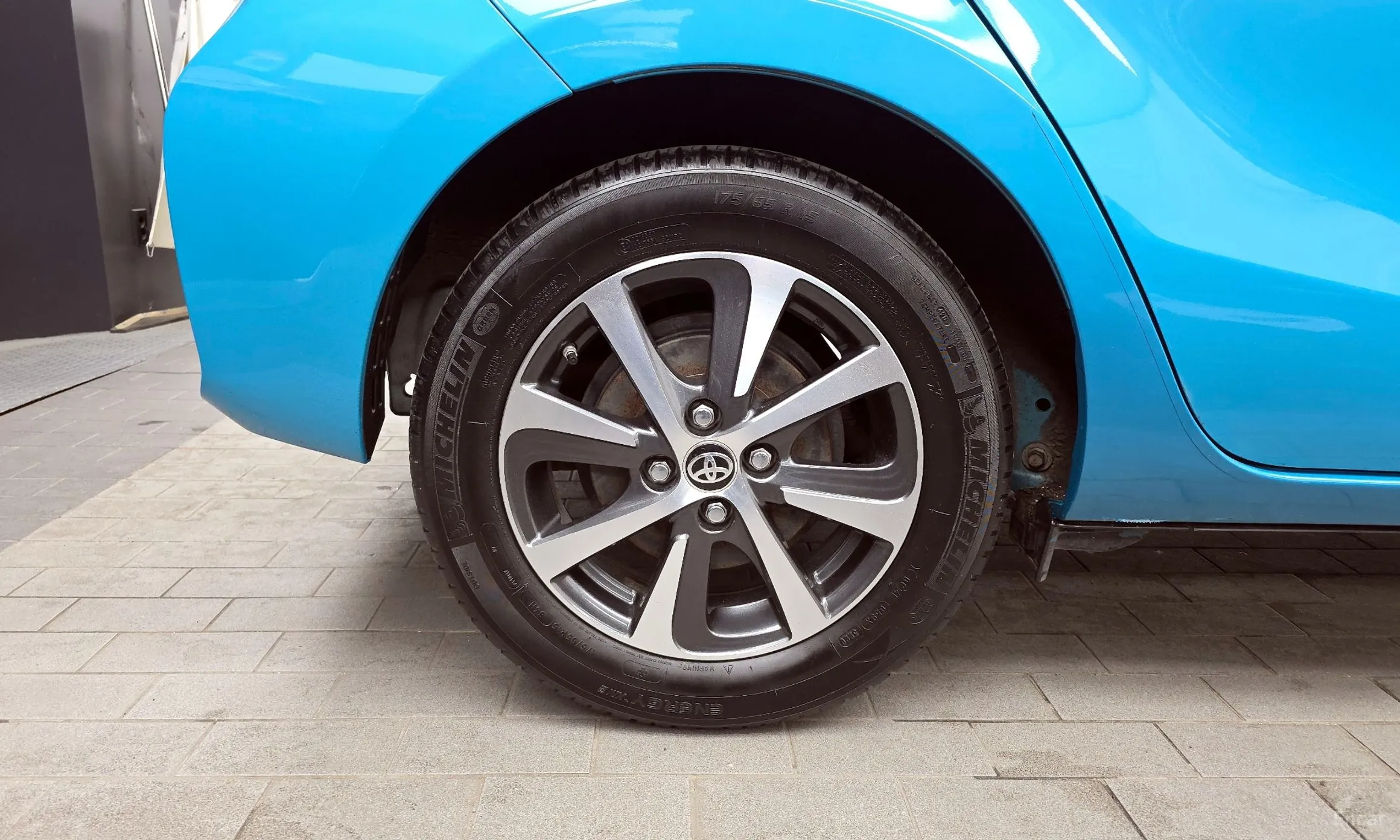 Toyota Prius C превью 5