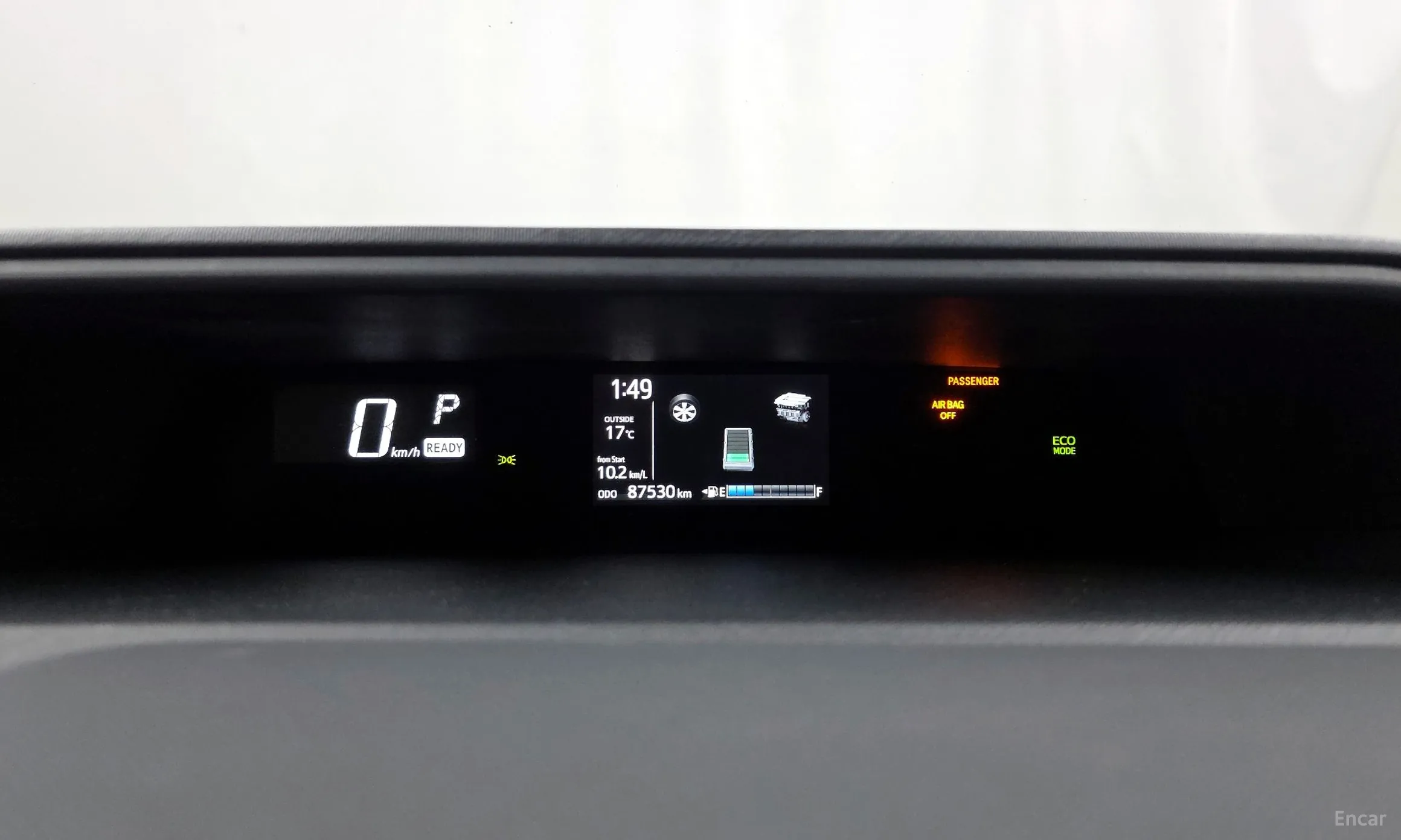 Toyota Prius C превью 8
