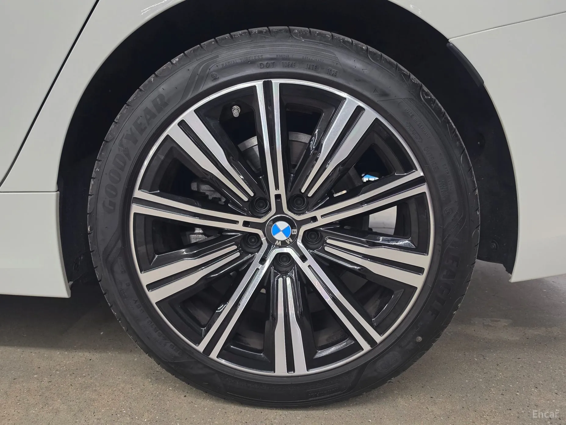 BMW 3 Series (G20) превью 5
