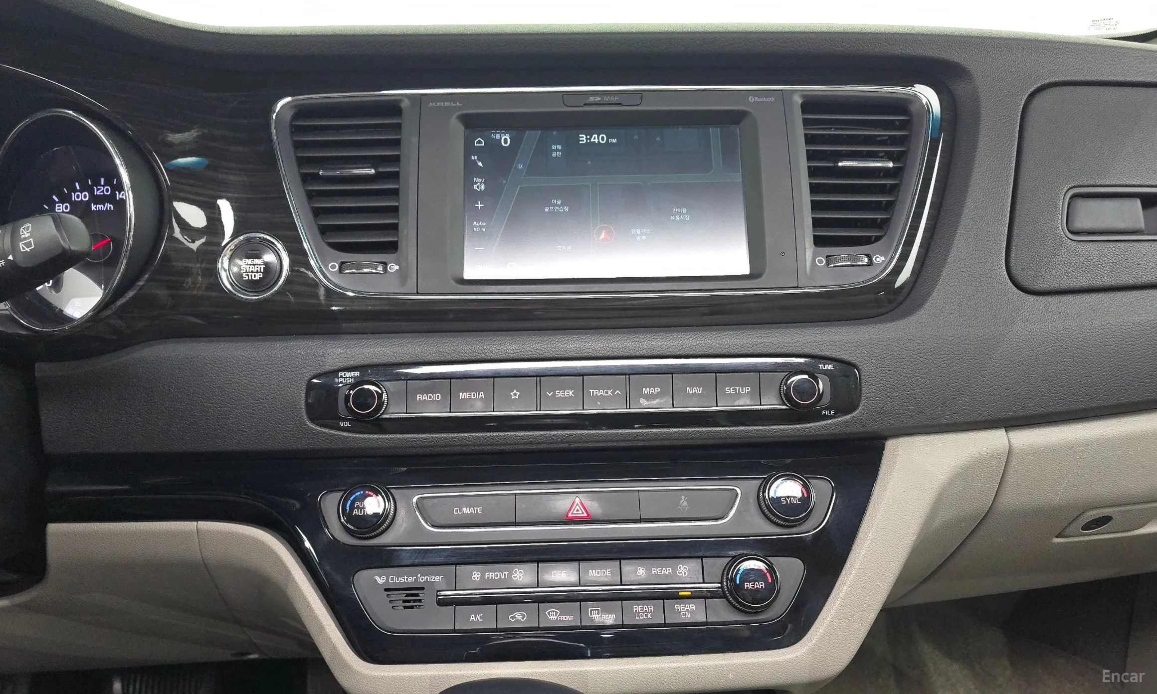 Kia Carnival превью 14