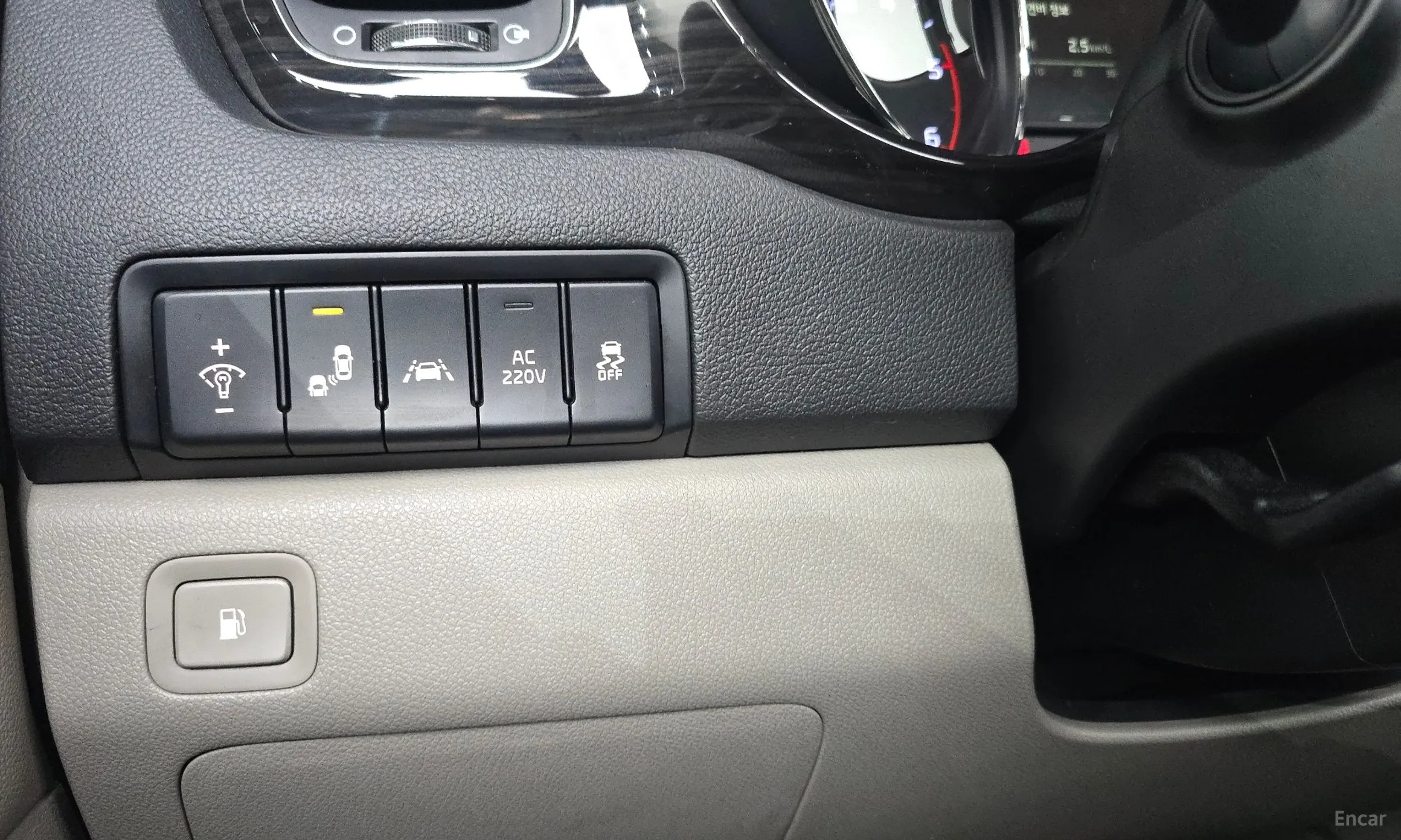 Kia Carnival превью 18