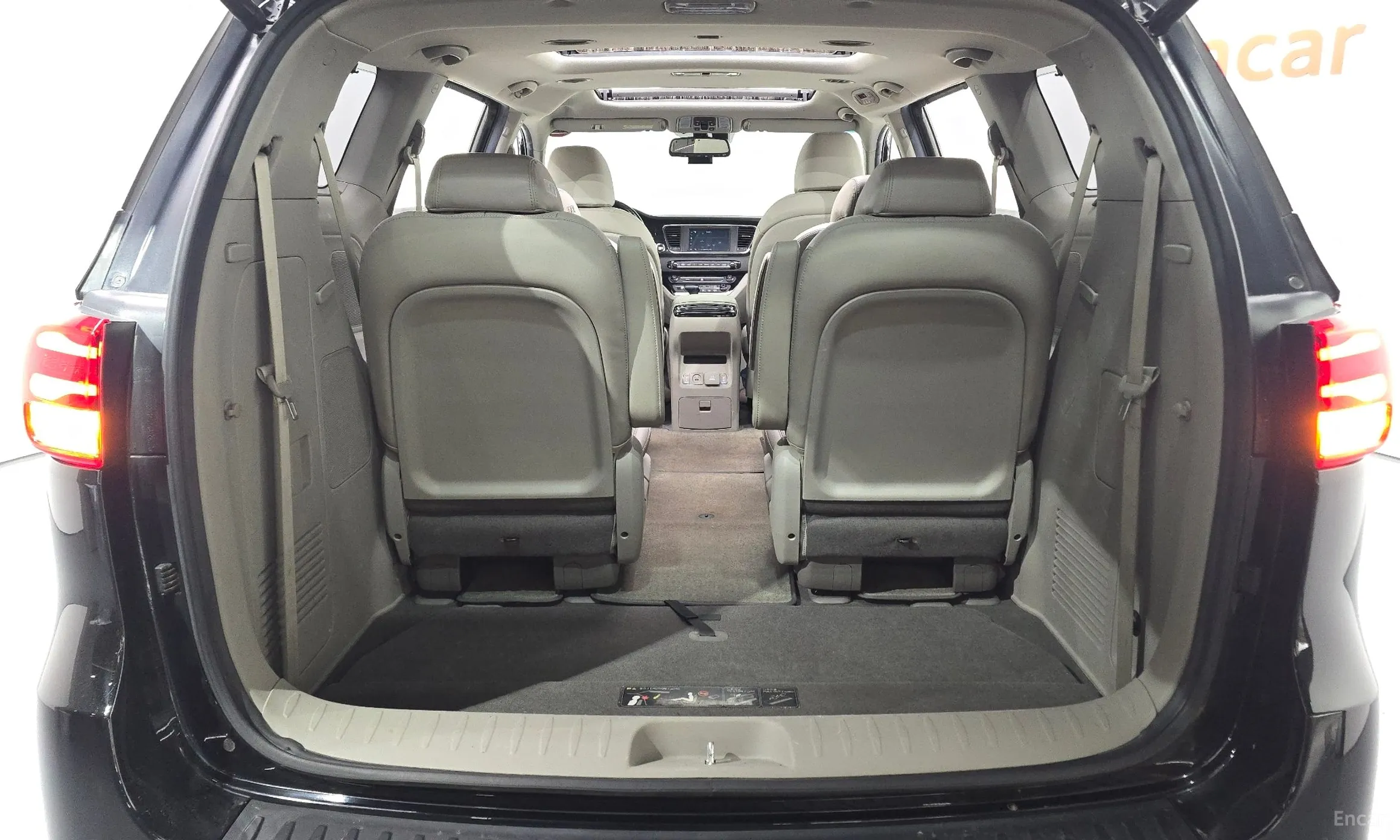 Kia Carnival превью 20