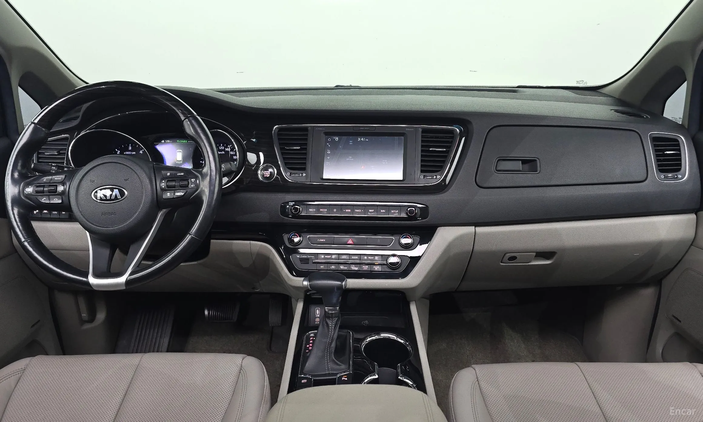 Kia Carnival превью 7