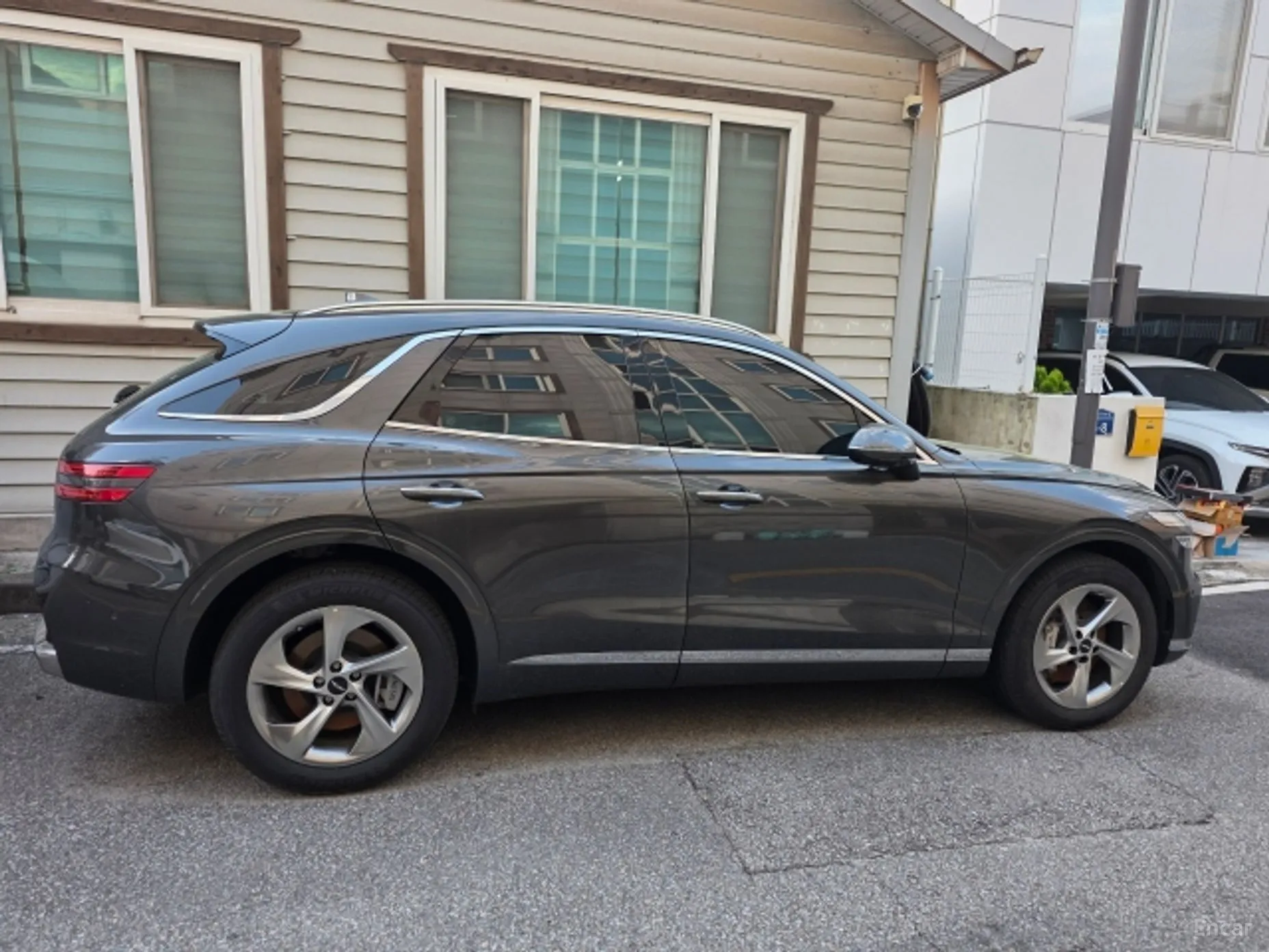 Genesis GV70 превью 2