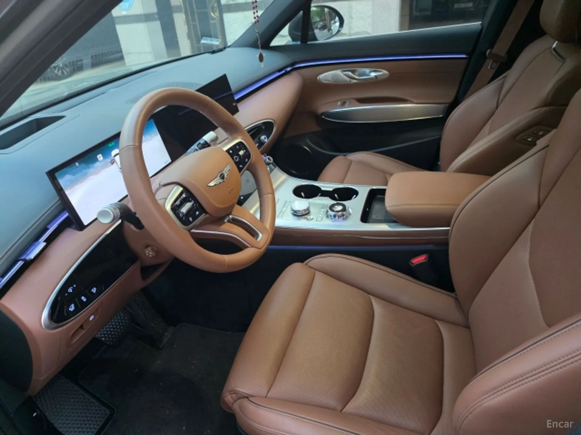 Genesis GV70 превью 5