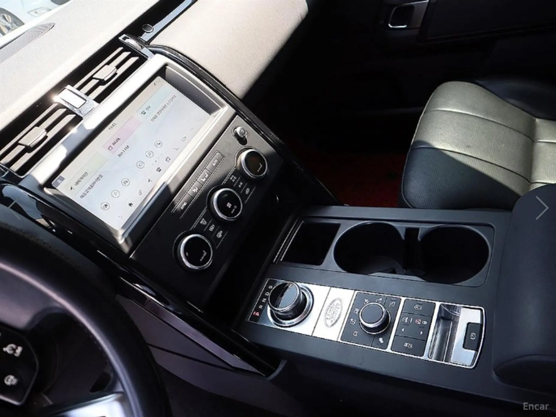 Land Rover Discovery 5 превью 10
